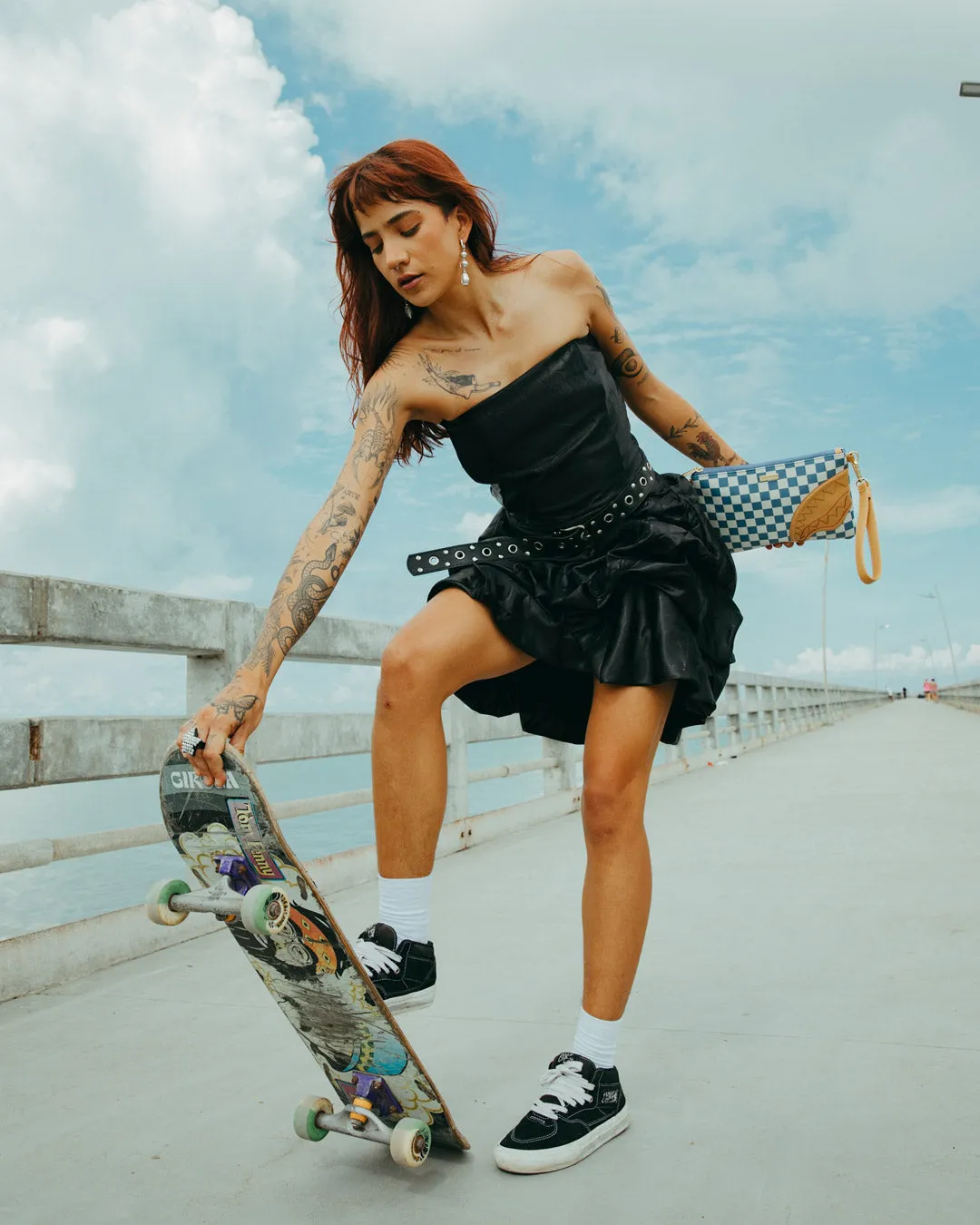 NEW SHARK YACHT CLUB CROSSOVER CLUTCH sold by Sprayground product image thumbnail 2