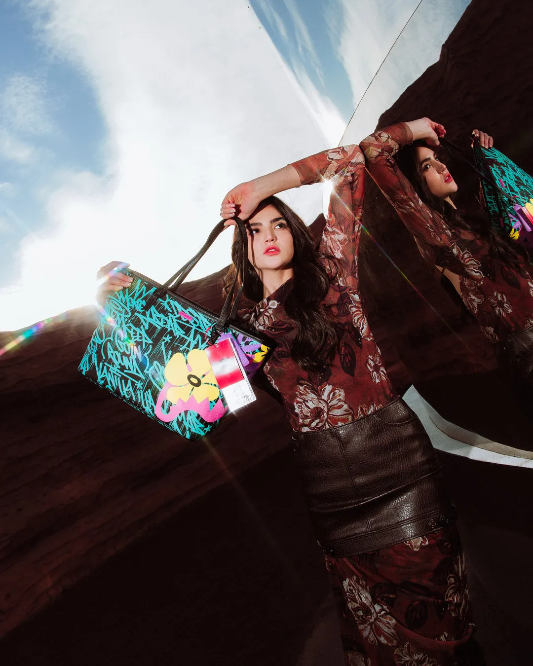 GARDEN GLAMOUR TOTE sold by Sprayground product image thumbnail 4