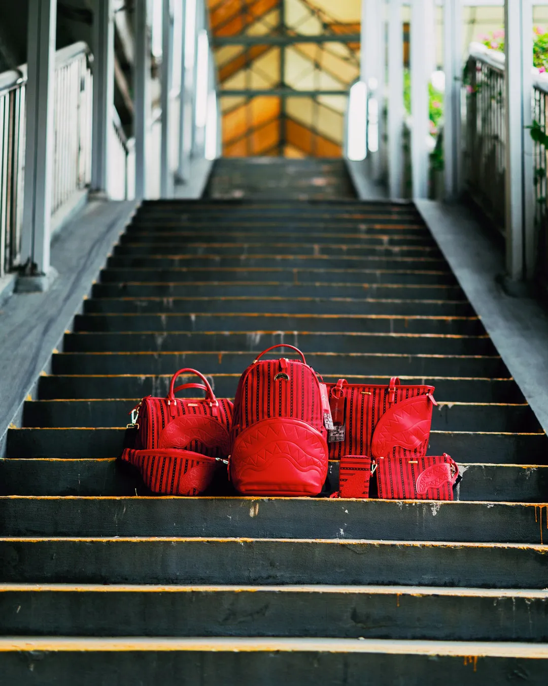 SKYCHAIN SUPPLYCHAIN CROSSOVER CLUTCH sold by Sprayground product image thumbnail 2