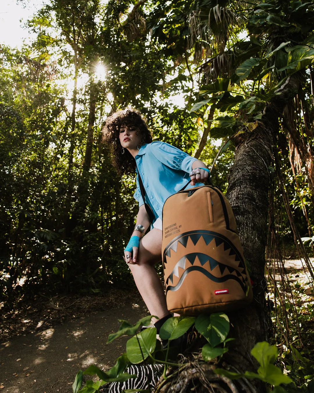 SHARK CENTRAL INTERIOR DLX BACKPACK sold by Sprayground product image thumbnail 4