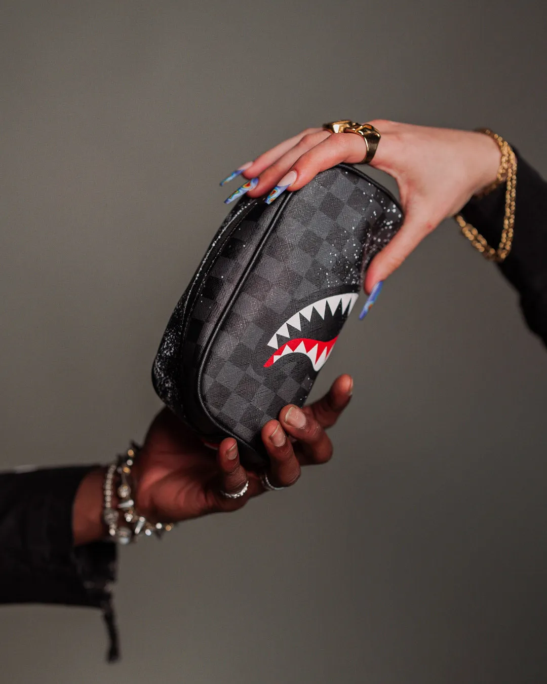 SCRIBBLE DRIBBLE CHECK POUCH sold by Sprayground product image thumbnail 4