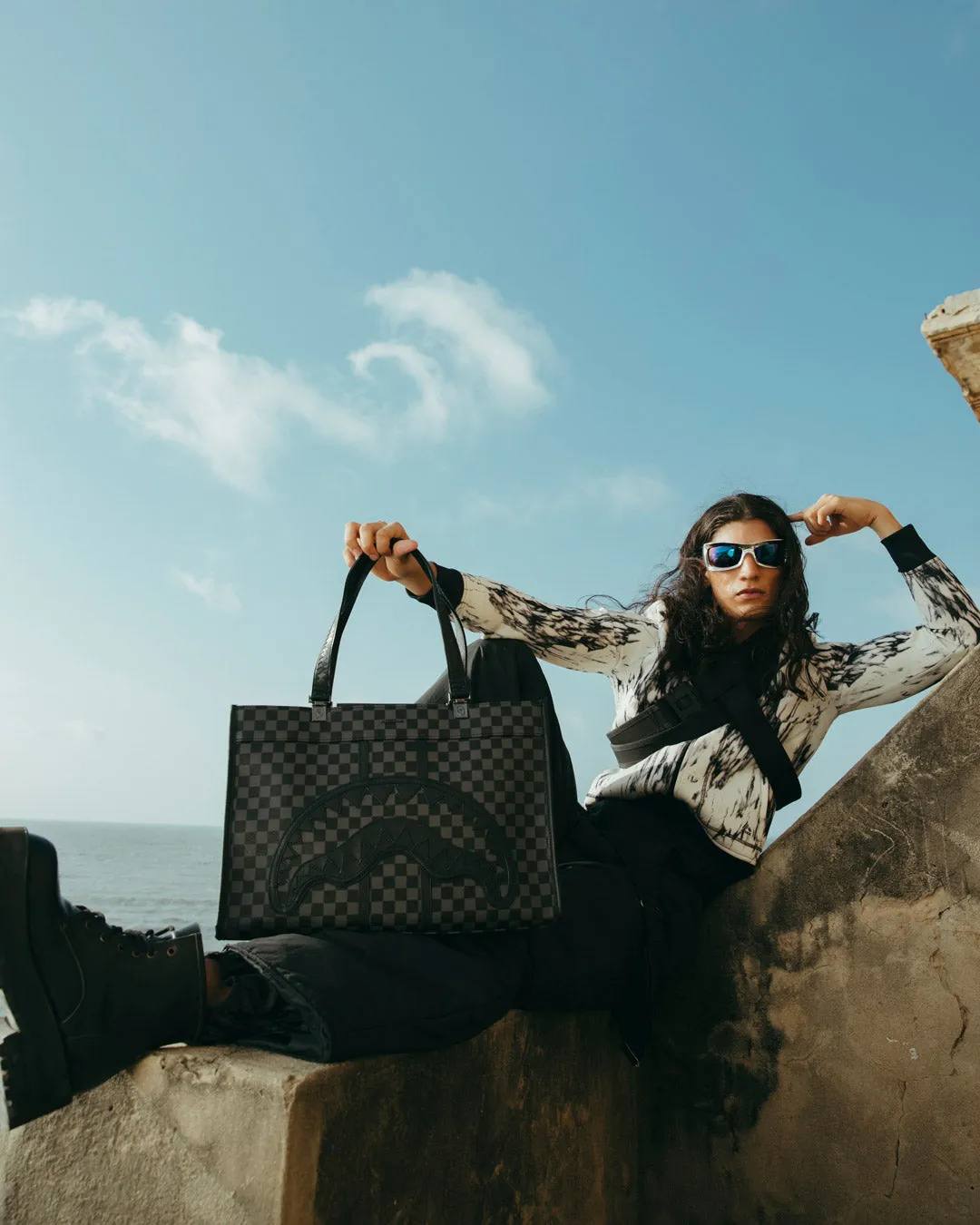 MIDNIGHT CHATEAU TORTUGA TOTE sold by Sprayground product image thumbnail 4