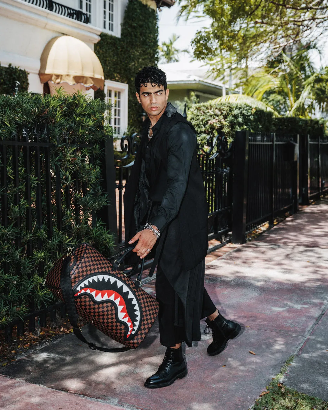 SAWTOOTH SHARKS IN PARIS DUFFLE sold by Sprayground product image thumbnail 4