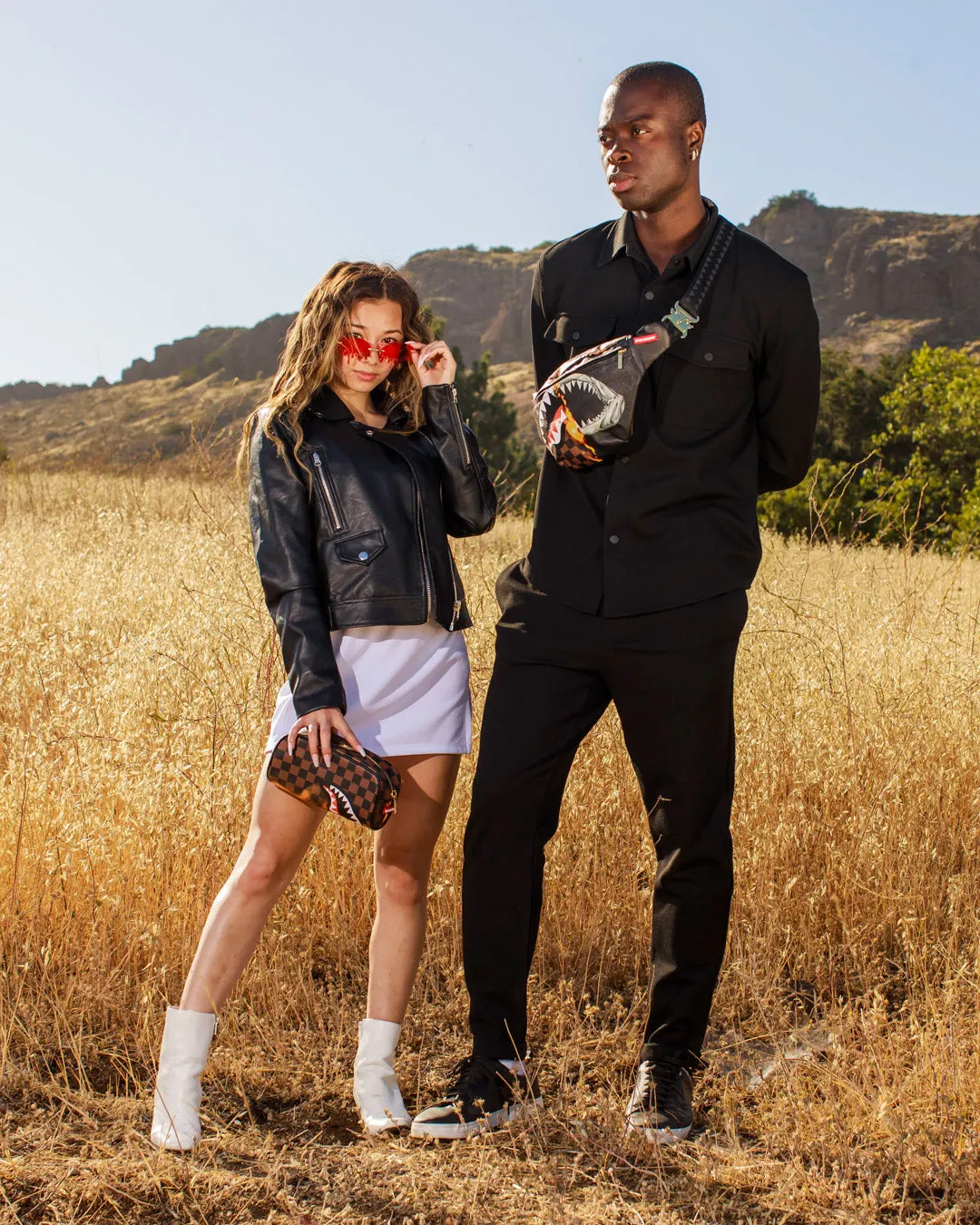 SHARKS IN PARIS UNSTOPPABLE SAVVY CROSSBODY sold by Sprayground product image thumbnail 4