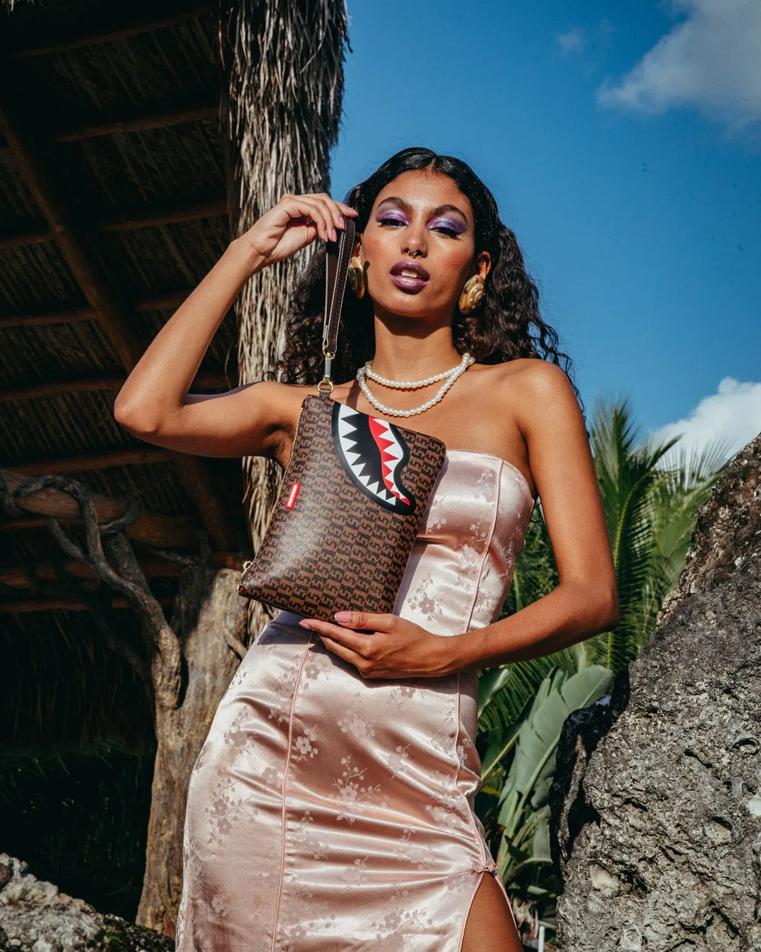 CASHIN CHECKS CROSSOVER CLUTCH sold by Sprayground product image thumbnail 4