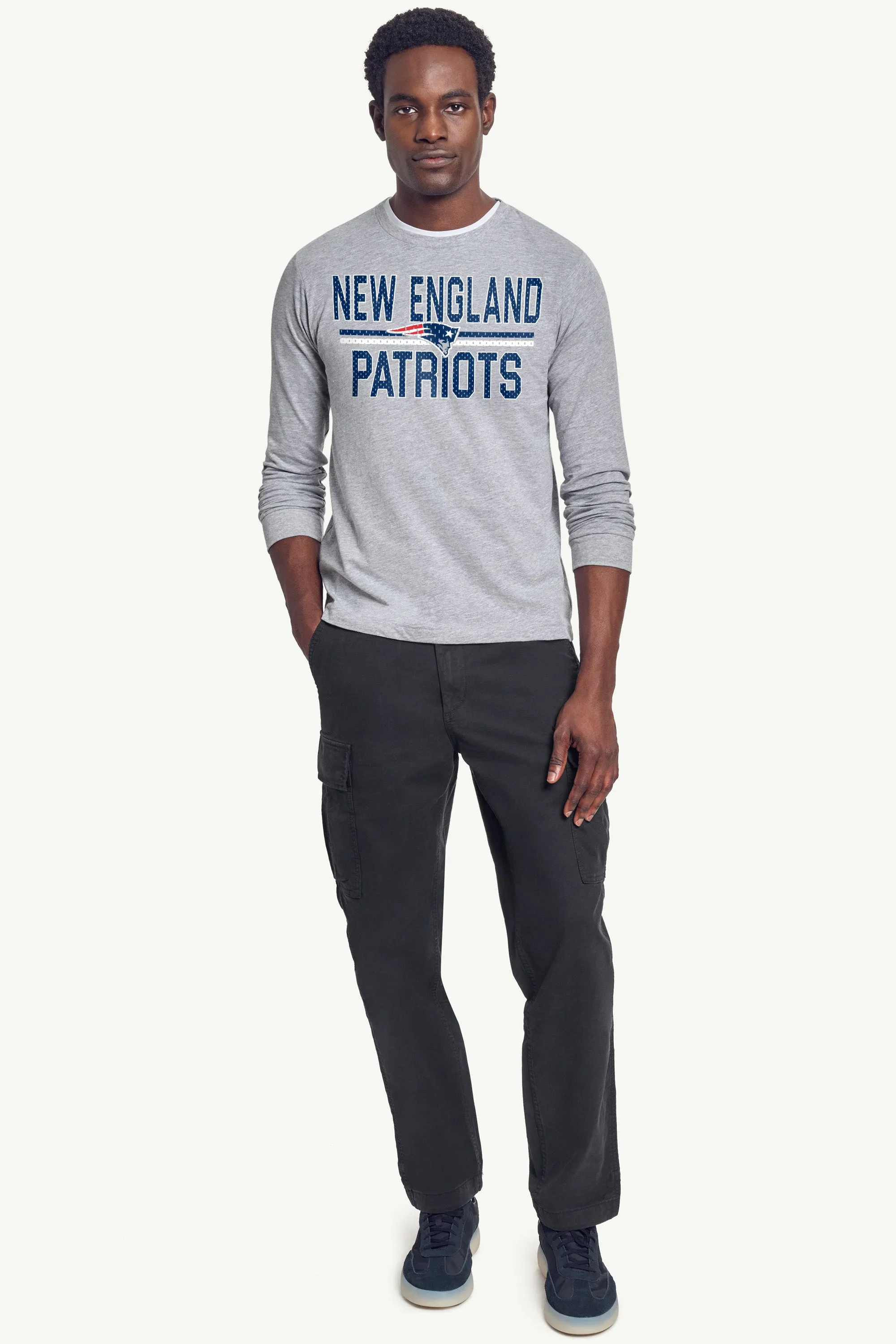 MENS NEW ENGLAND PATRIOTS MESH LOOK LONG SLEEVE T SHIRT sold by Starter product image thumbnail 3