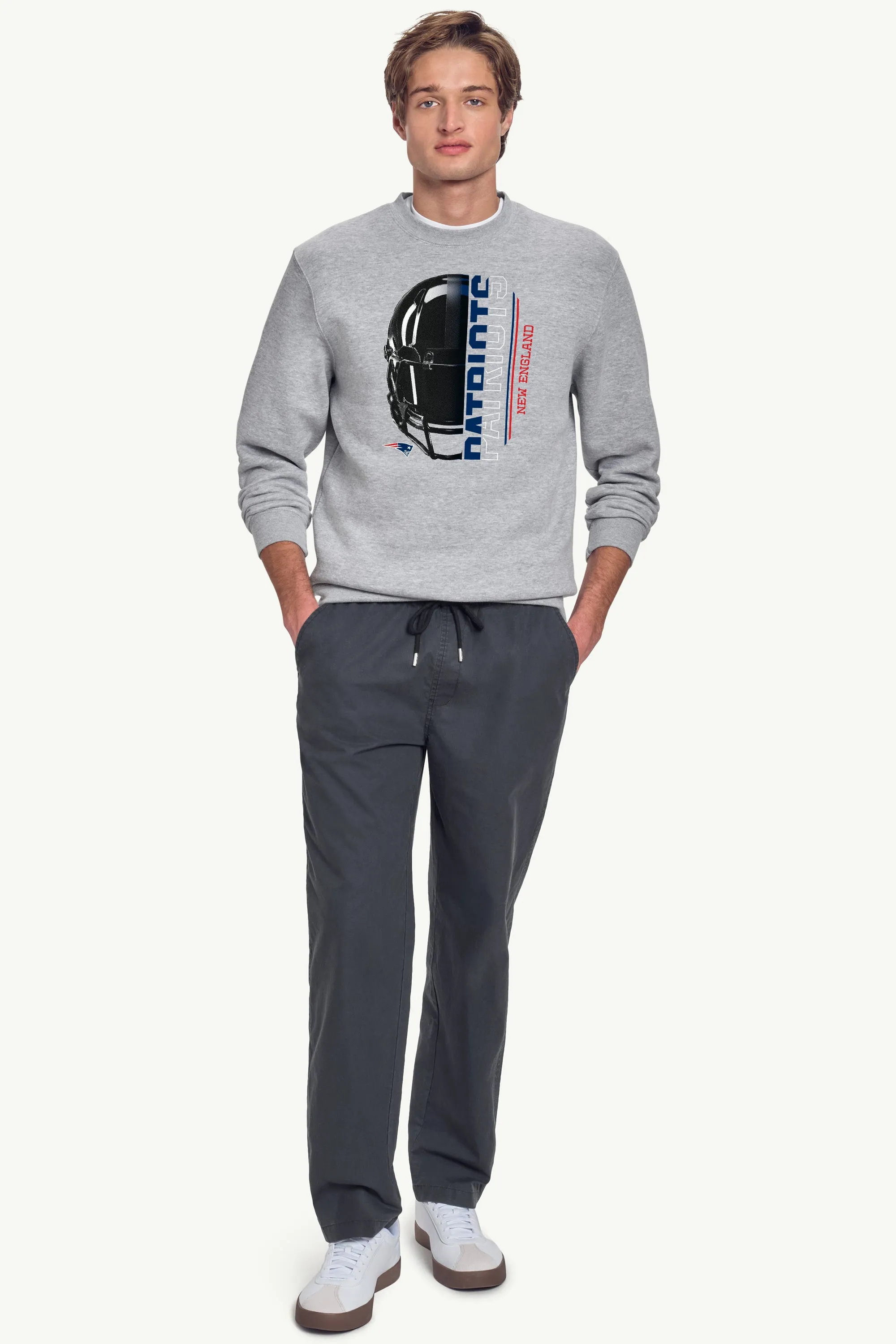 MENS NEW ENGLAND PATRIOTS HALF HELMET SWEATSHIRT sold by Starter product image thumbnail 3