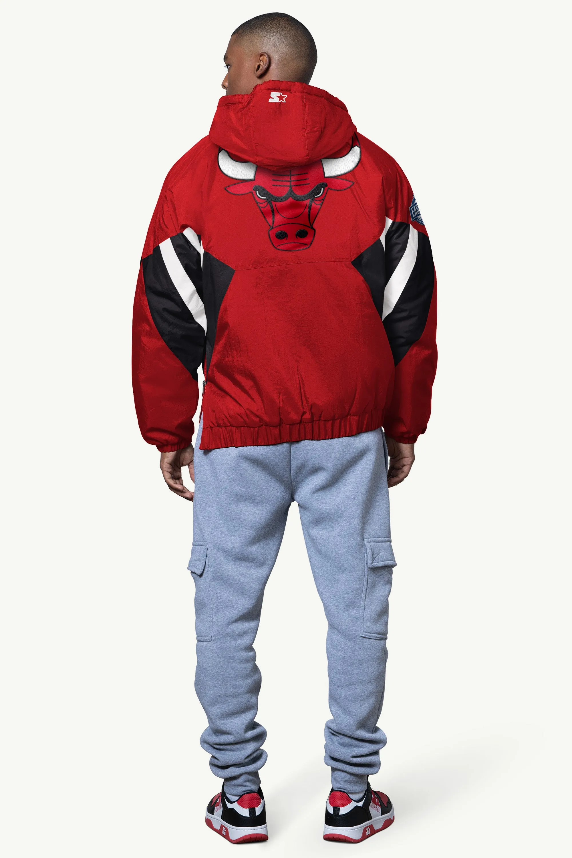 MENS CHICAGO BULLS LINE UP BREAKAWAY CRINKLE POPOVER sold by Starter product image thumbnail 2