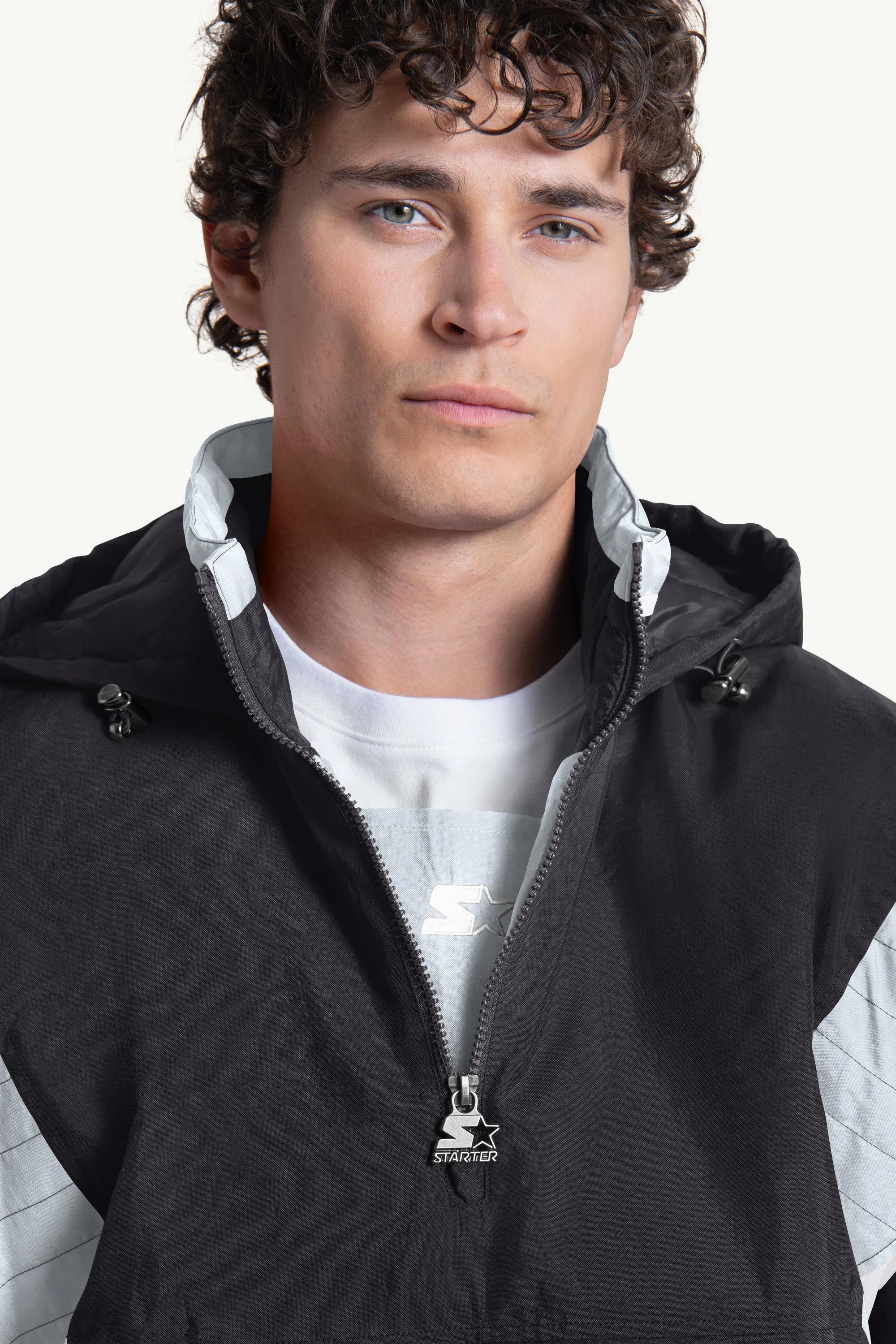 MENS LAS VEGAS RAIDERS CLASSIC BREAKAWAY JACKET sold by Starter product image thumbnail 4