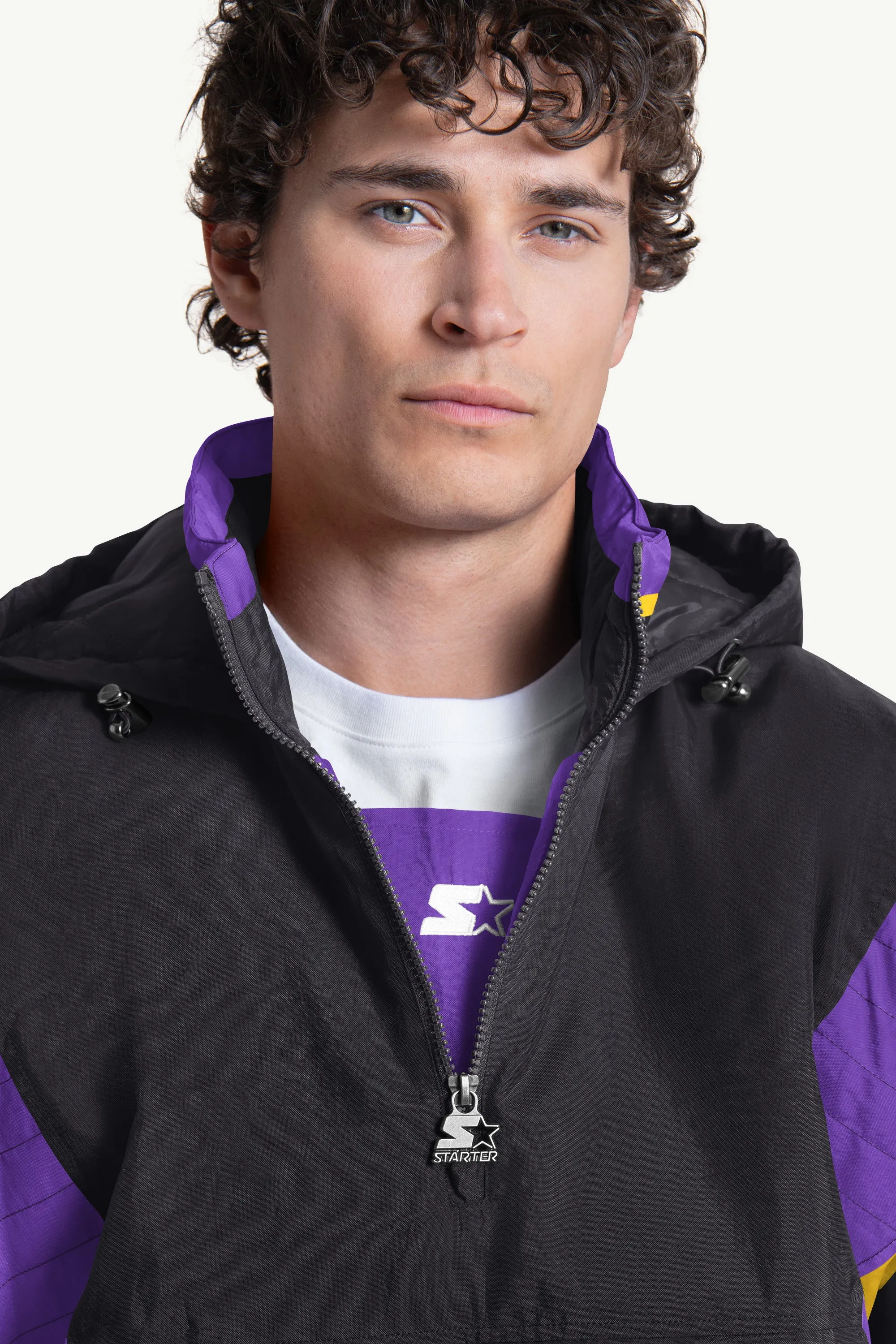 MENS MINNESOTA VIKINGS CLASSIC BREAKAWAY JACKET sold by Starter product image thumbnail 4