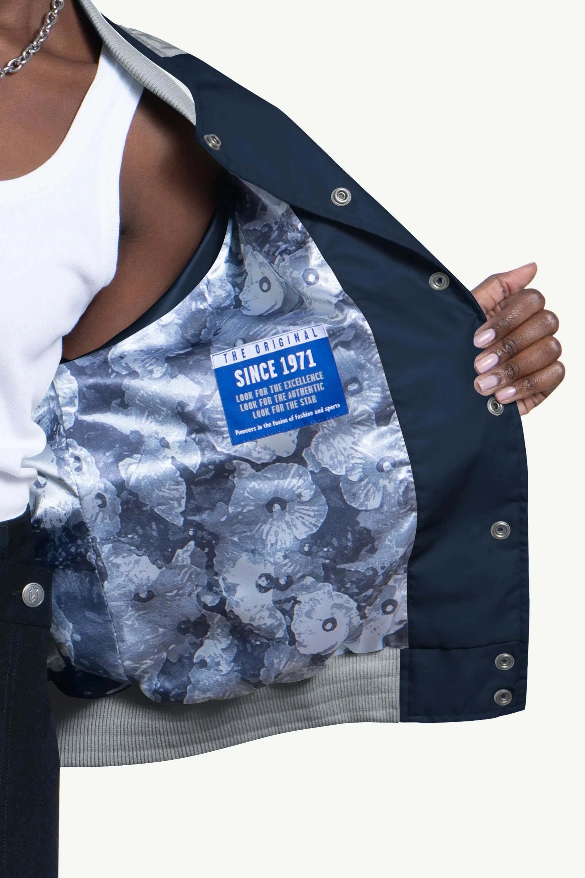 WOMENS NEW YORK YANKEES BLITZ VARSITY JACKET sold by Starter product image thumbnail 3