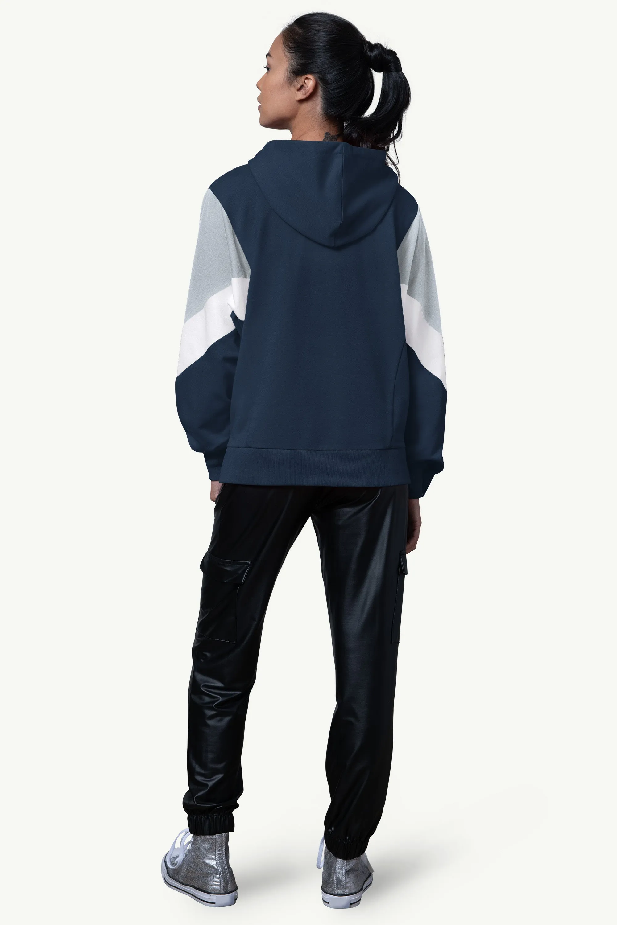 WOMENS NEW YORK YANKEES HOODIE sold by Starter product image thumbnail 2