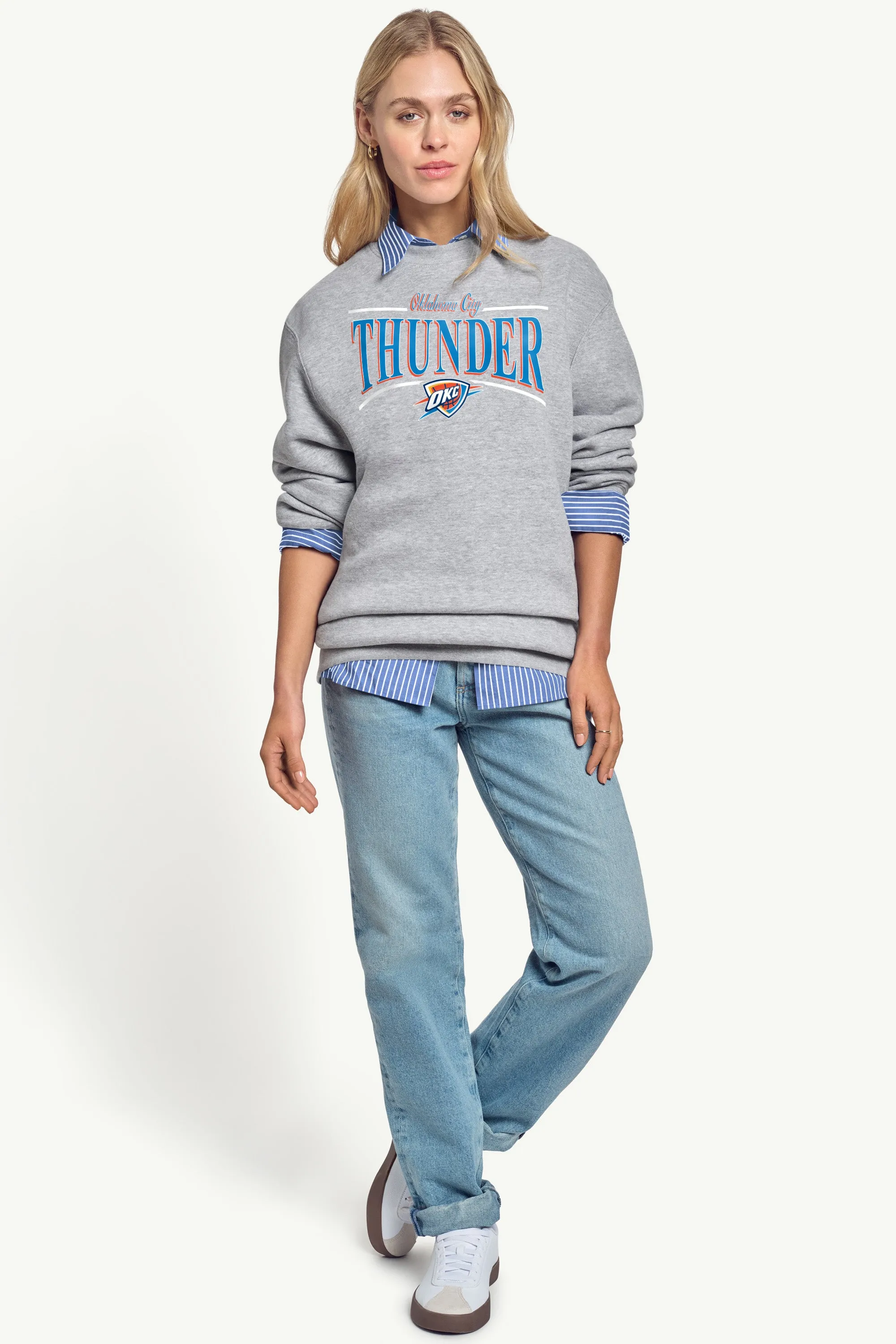 WOMENS OKLAHOMA CITY THUNDER ARCH SWEATSHIRT sold by Starter product image thumbnail 3