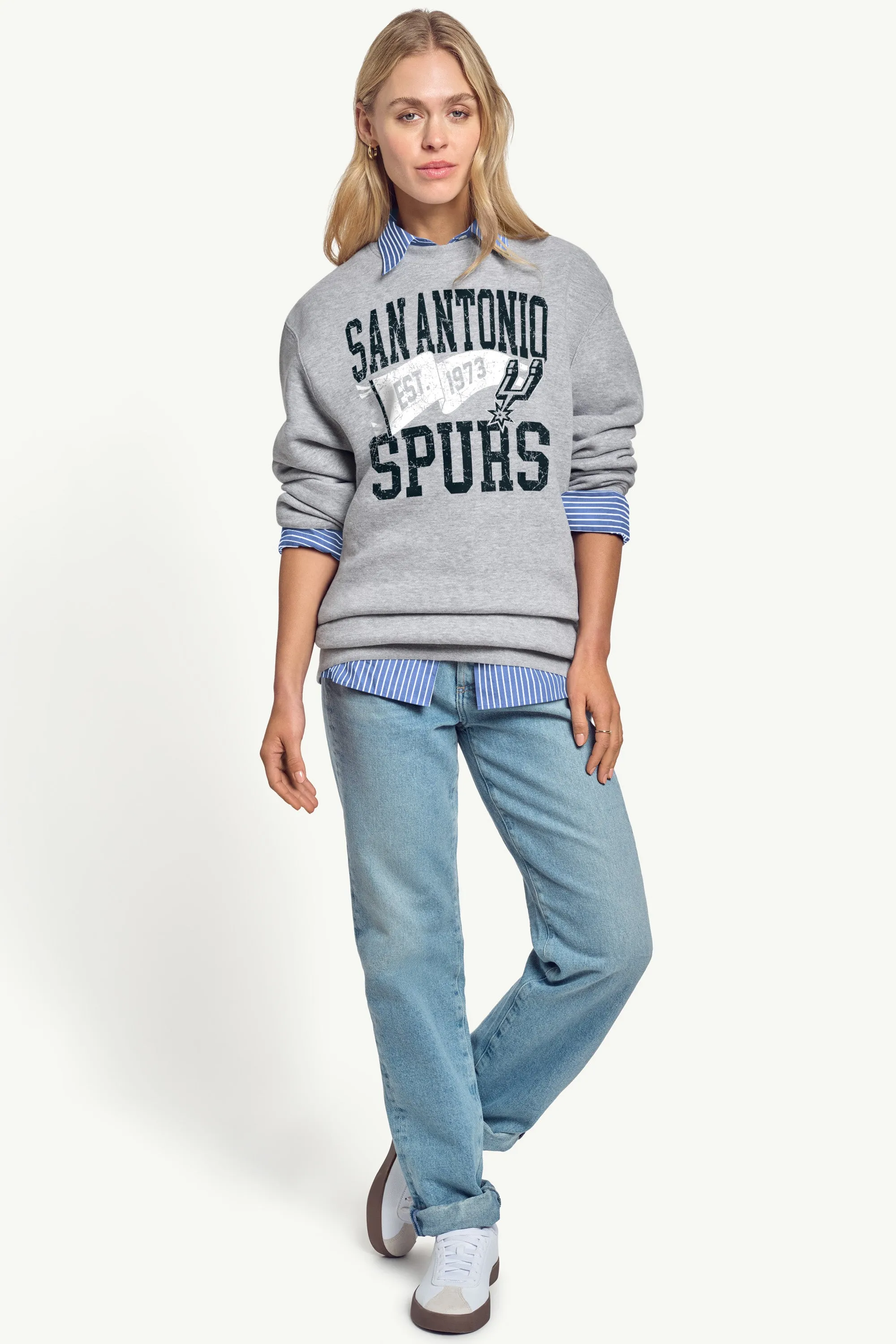 WOMENS SAN ANTONIO SPURS PENNANT SWEATSHIRT sold by Starter product image thumbnail 4