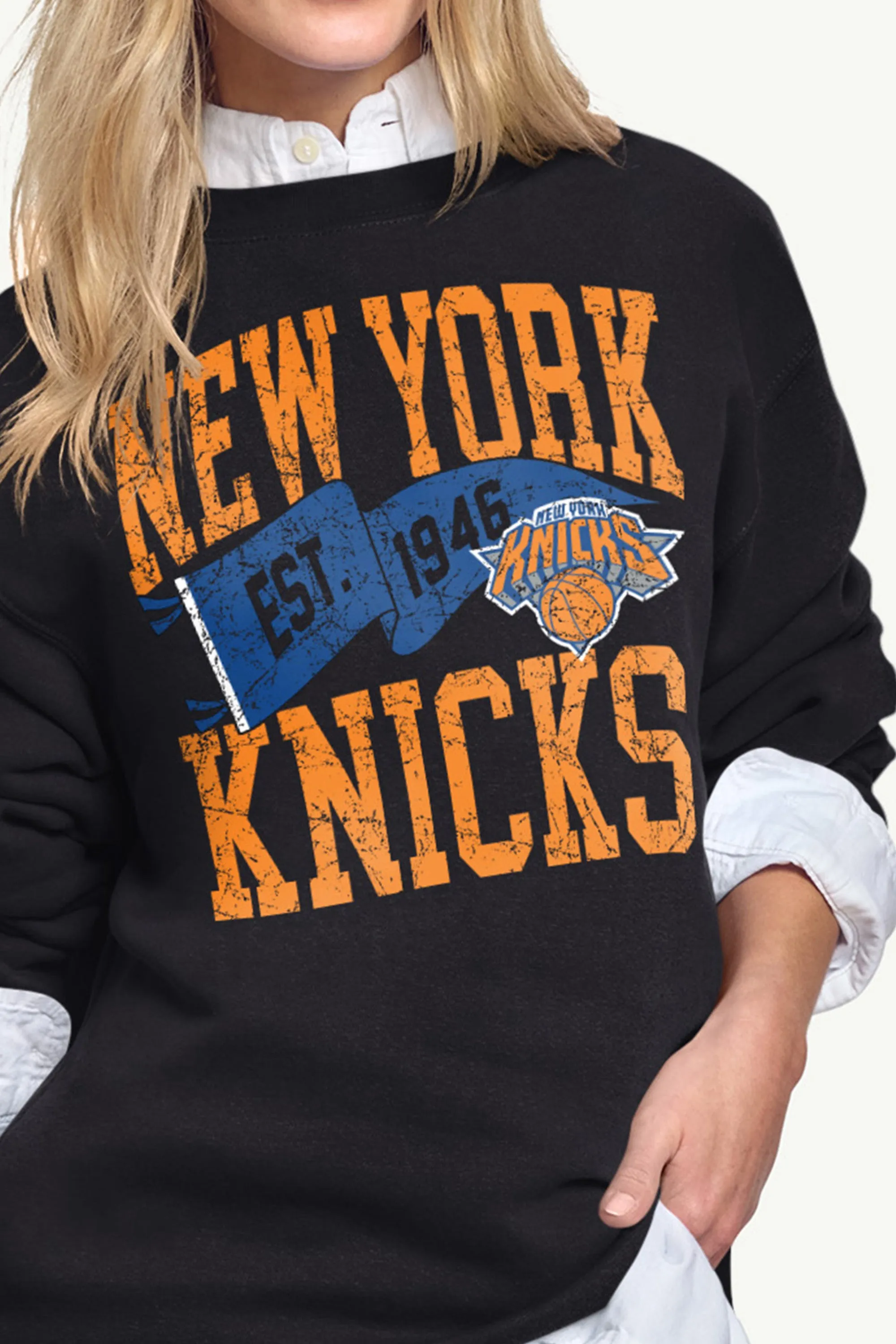 WOMENS NEW YORK KNICKS PENNANT SWEATSHIRT sold by Starter product image thumbnail 2