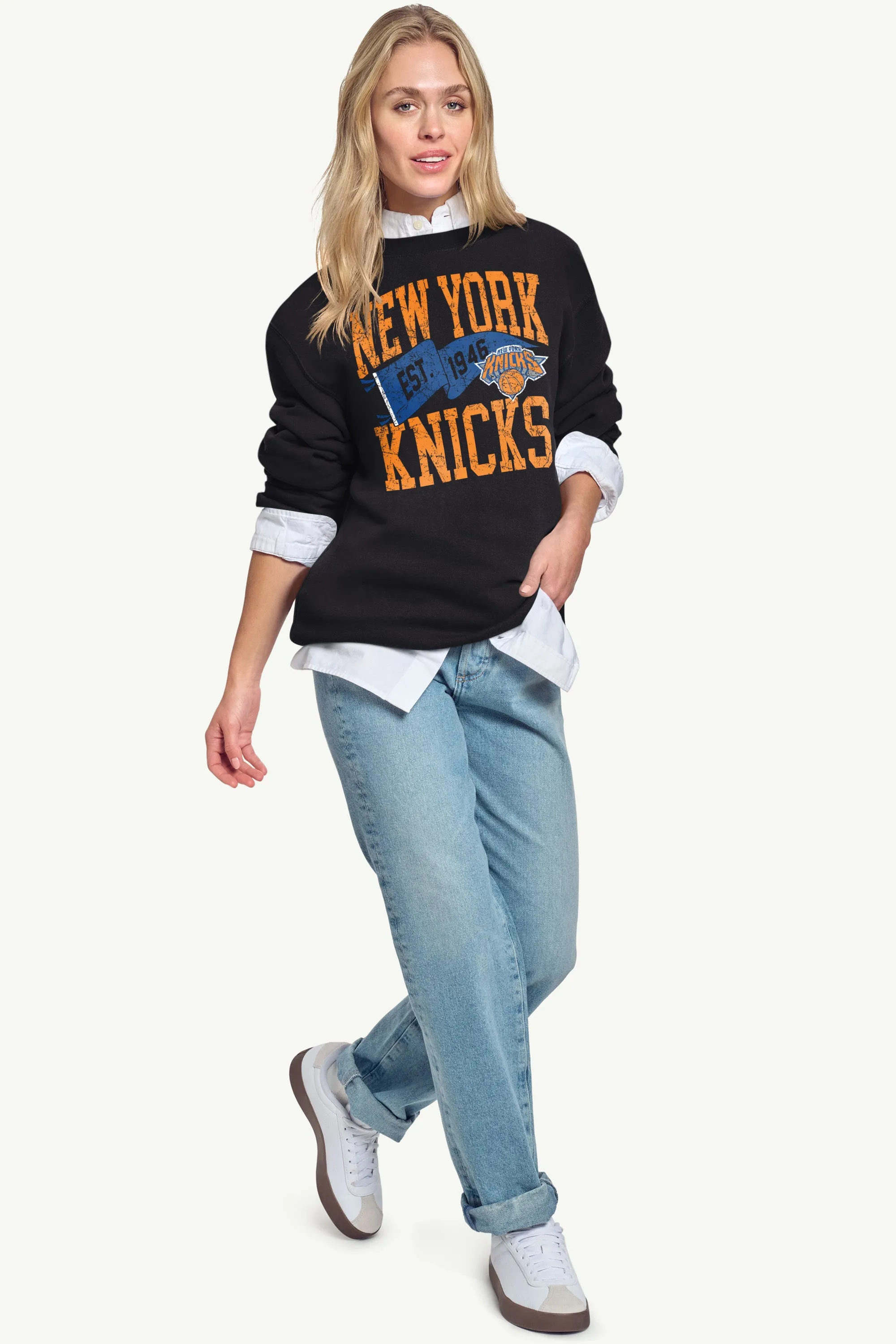 WOMENS NEW YORK KNICKS PENNANT SWEATSHIRT sold by Starter product image thumbnail 4