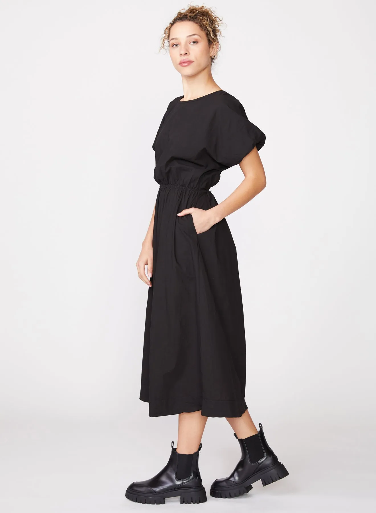 Poplin Short Sleeve Open Back Midi Dress in Black sold by Stateside product image thumbnail 2