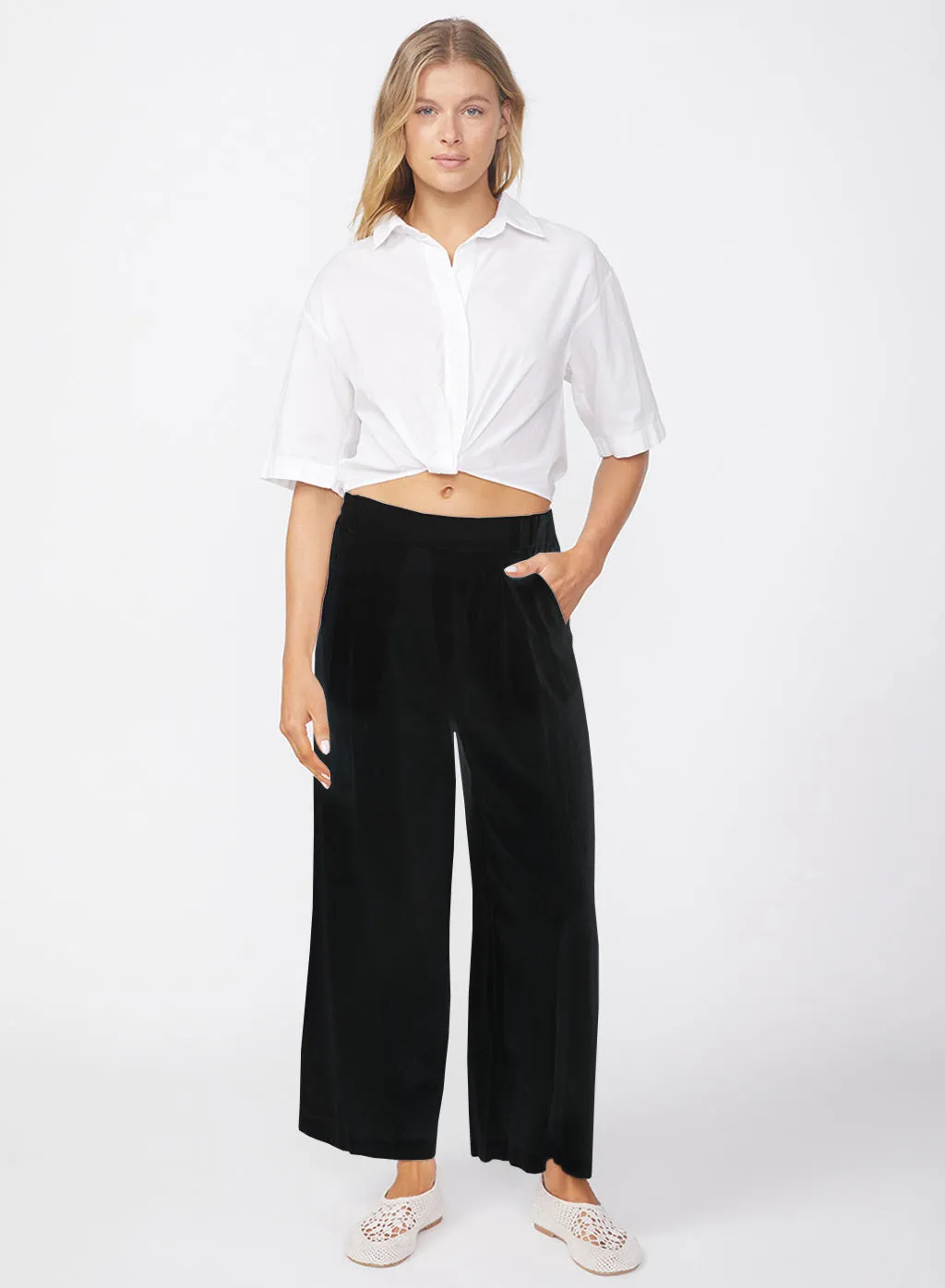 Linen Cropped Pull-On Trouser in Black sold by Stateside