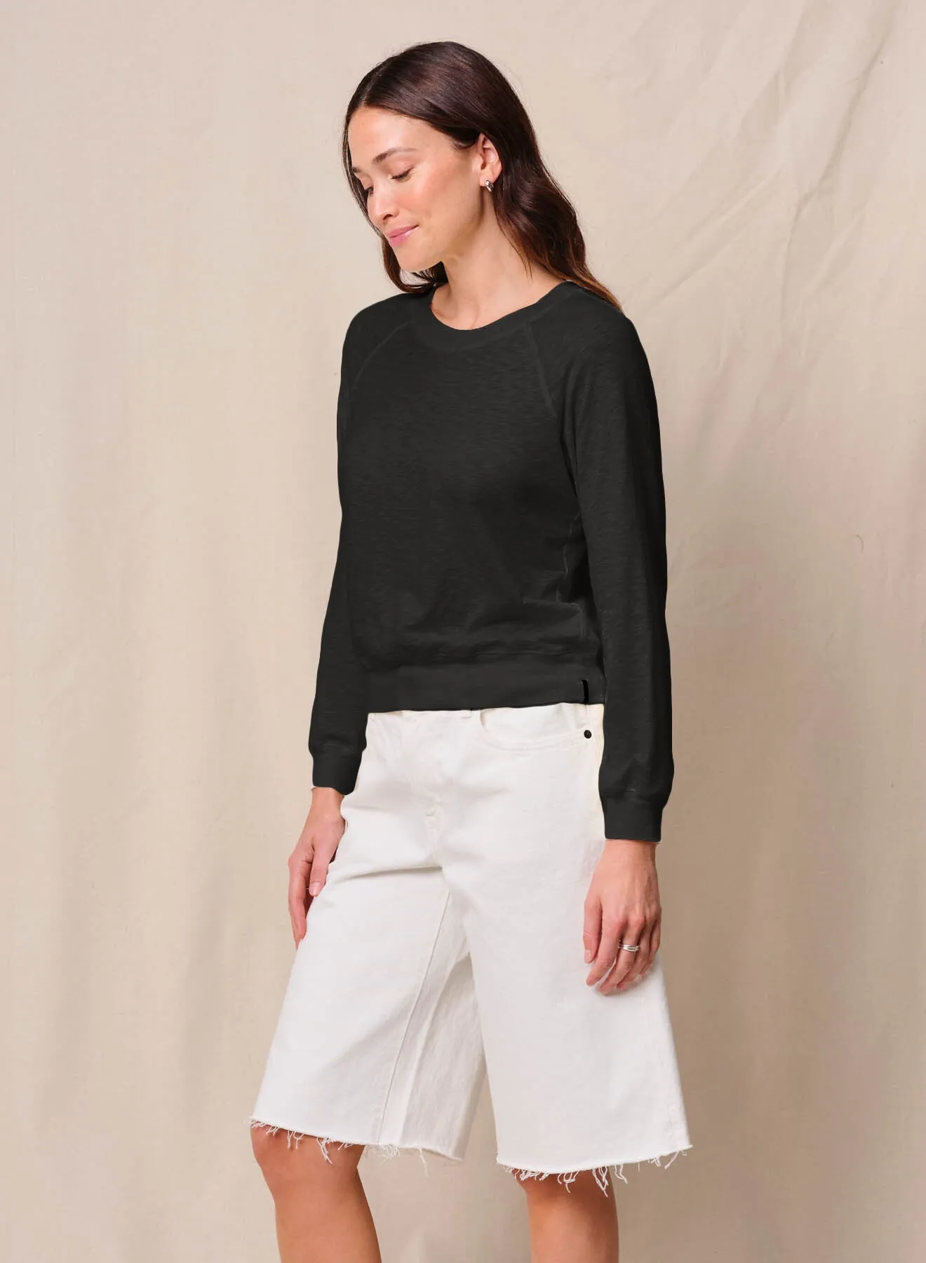 Supima Slub Jersey Raglan Sweatshirt Tee in Black sold by Stateside product image thumbnail 3