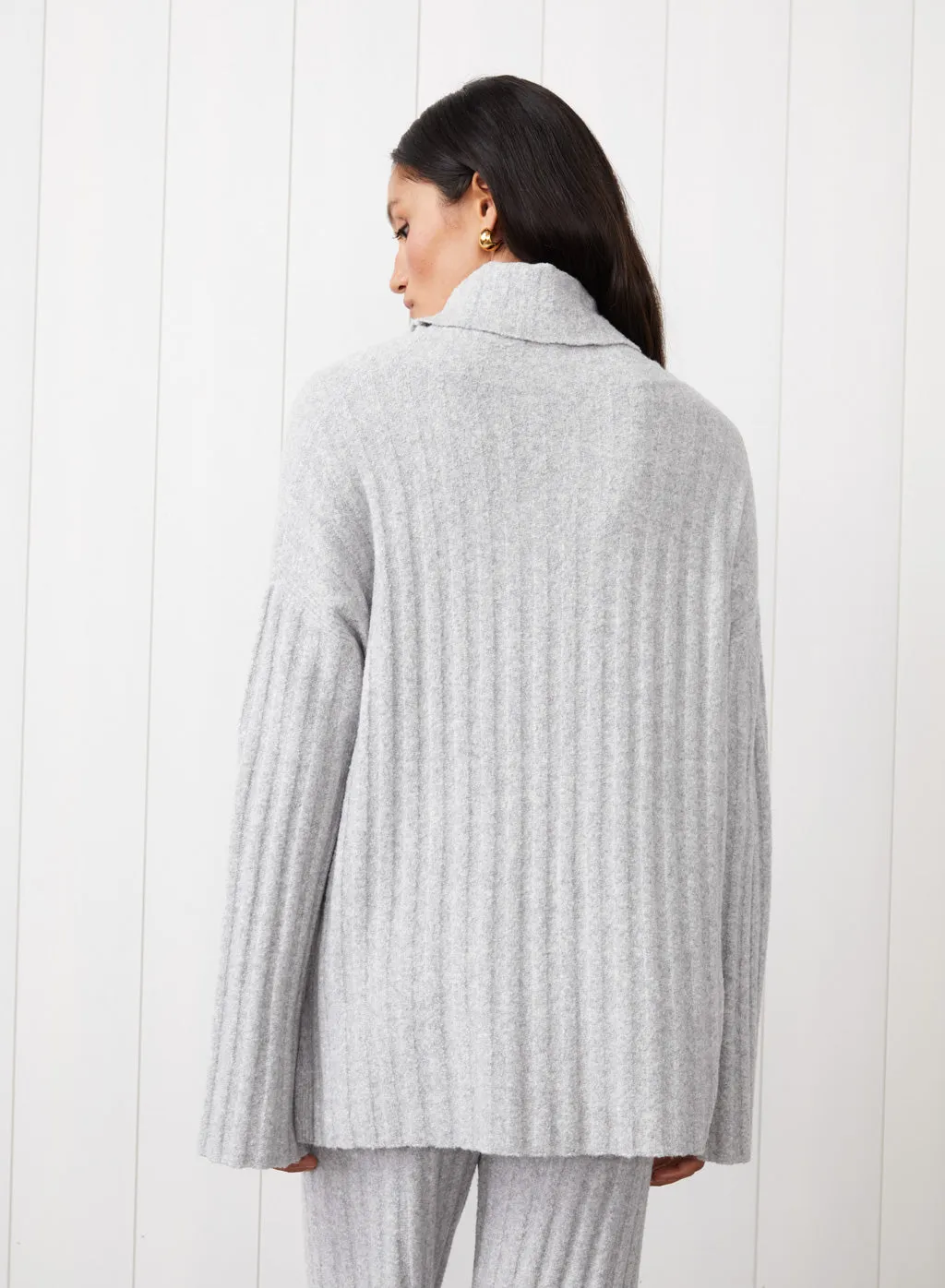 6x6 Rib Turtleneck in Heather Grey sold by Stateside product image thumbnail 5