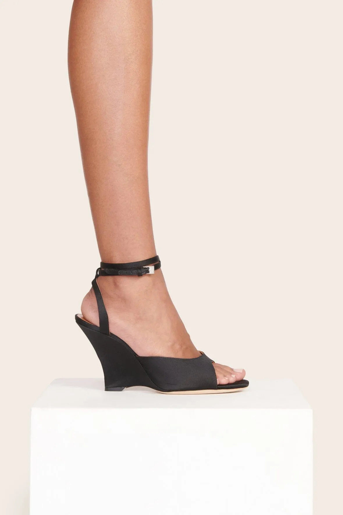 ANOUSH WEDGE | BLACK sold by STAUD product image thumbnail 5