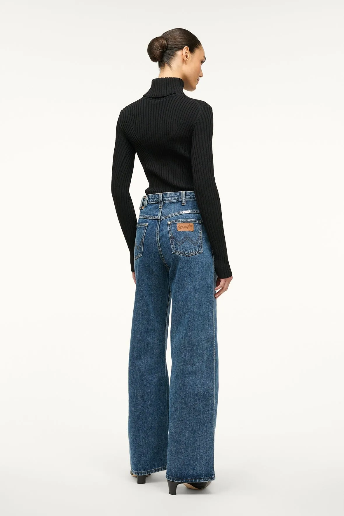 STAUD + WRANGLER THE LOOSE JEAN | INDIGO WASH sold by STAUD product image thumbnail 4