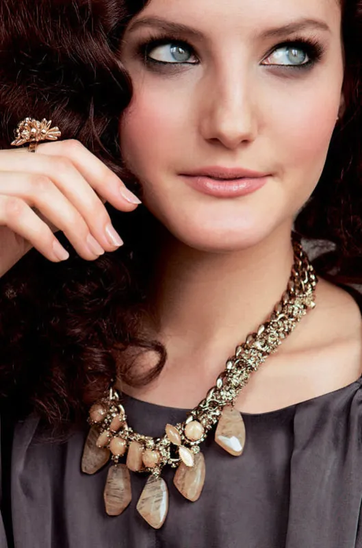 Jacqueline Statement Necklace sold by Stella & Dot