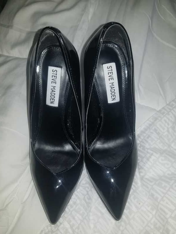 BLACK PLATFORM POINTED TOE HEEL - SM REBOOTED sold by Steve Madden product image thumbnail 3