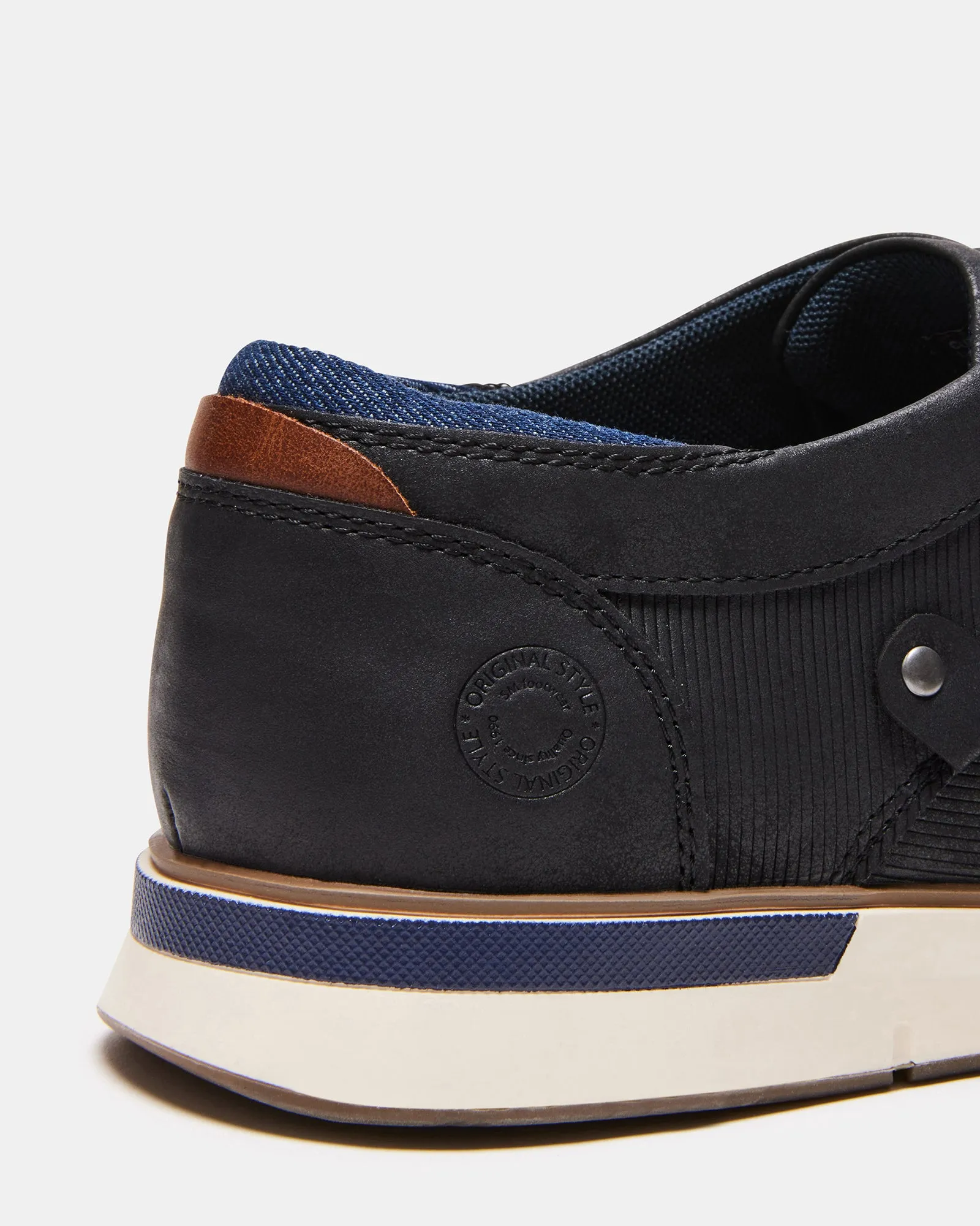 CUTLER BLACK sold by Steve Madden product image thumbnail 4