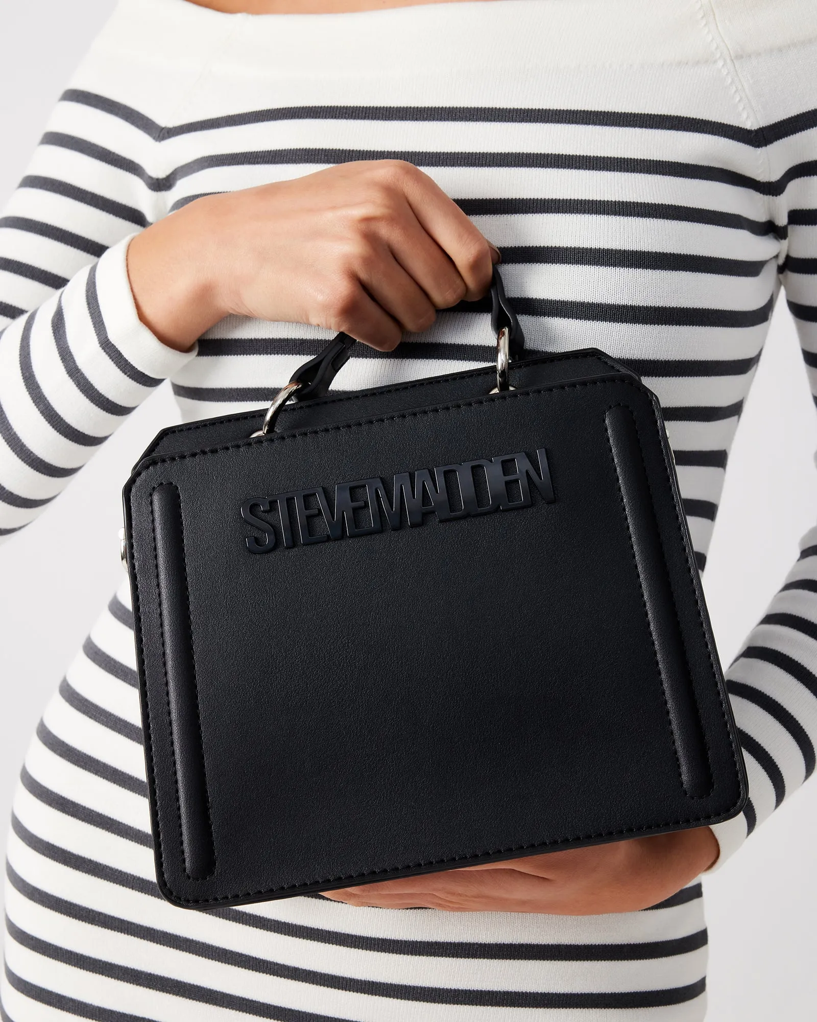 EVELYN BAG BLACK - SM REBOOTED sold by Steve Madden product image thumbnail 2