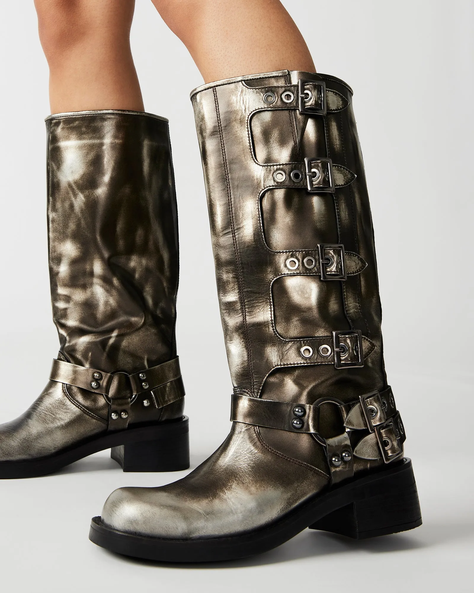 ROCKY SILVER DISTRESSED - SM REBOOTED sold by Steve Madden product image thumbnail 2