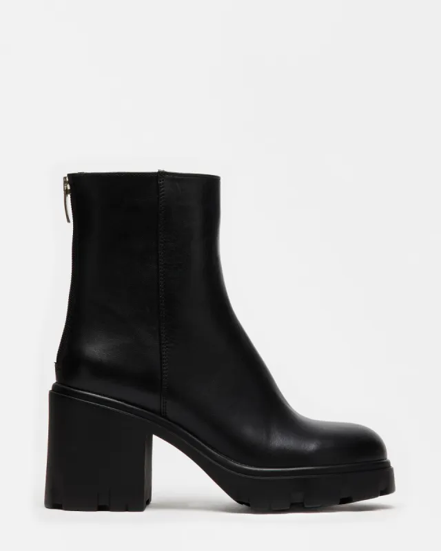 GOUCHO BLACK LEATHER sold by Steve Madden