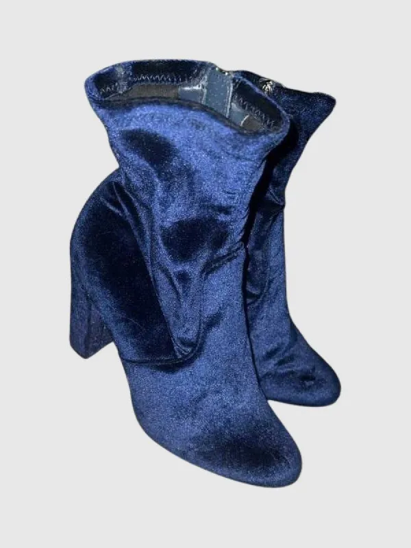 EDIT BLUE - SM REBOOTED sold by Steve Madden