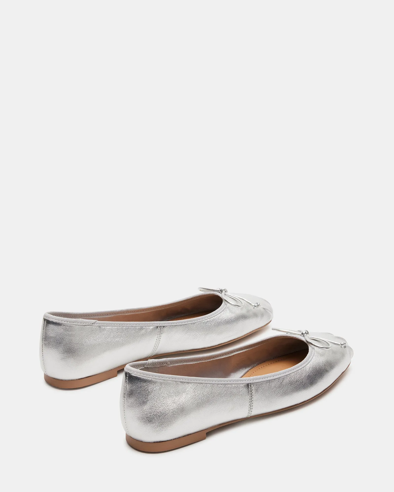 ANNALISE SILVER LEATHER sold by Steve Madden product image thumbnail 5