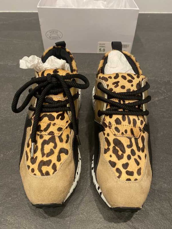 CLIFF ANIMAL - SM REBOOTED sold by Steve Madden product image thumbnail 5