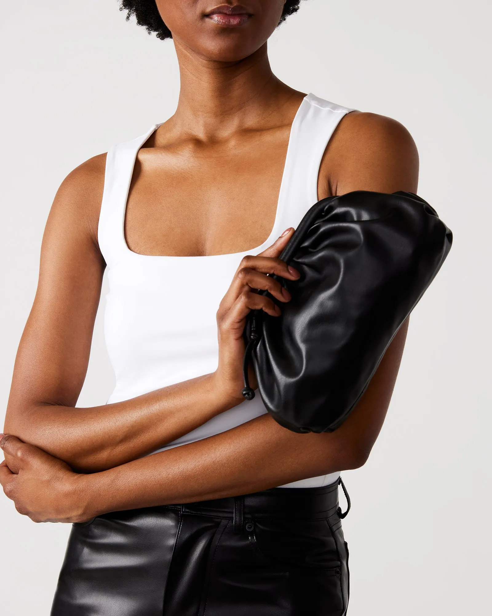 NIKKI BAG BLACK sold by Steve Madden product image thumbnail 2