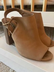 CLAARA HEEL IN TAN - SM REBOOTED sold by Steve Madden