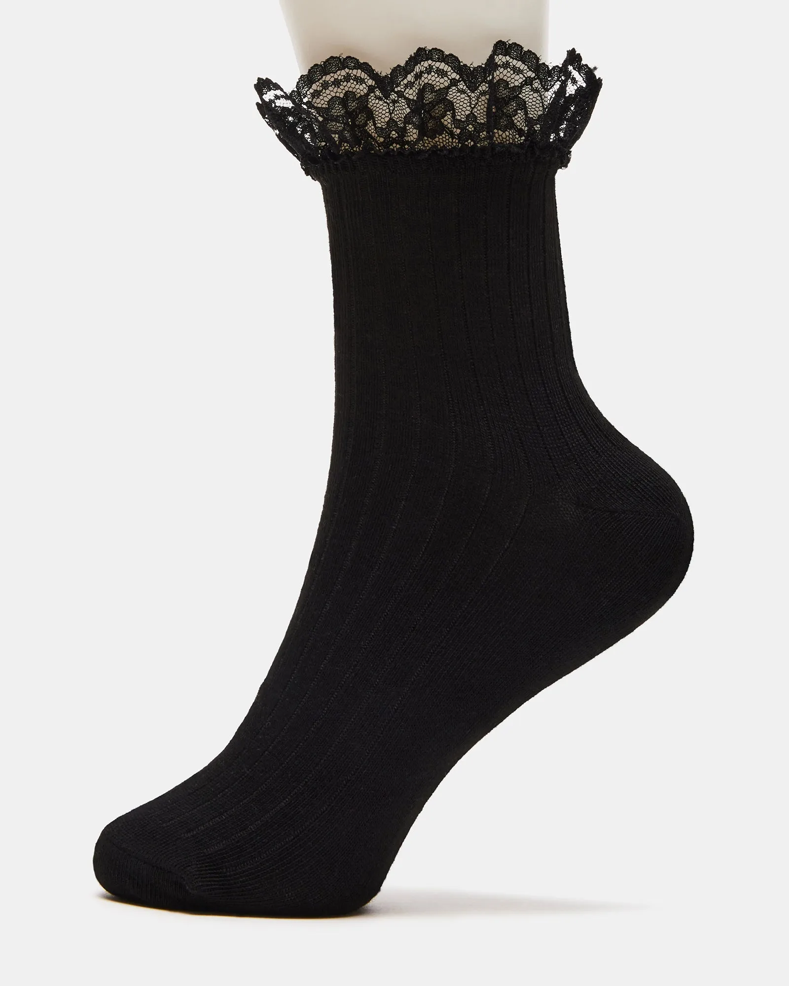 TRIM SOCKS BLACK sold by Steve Madden