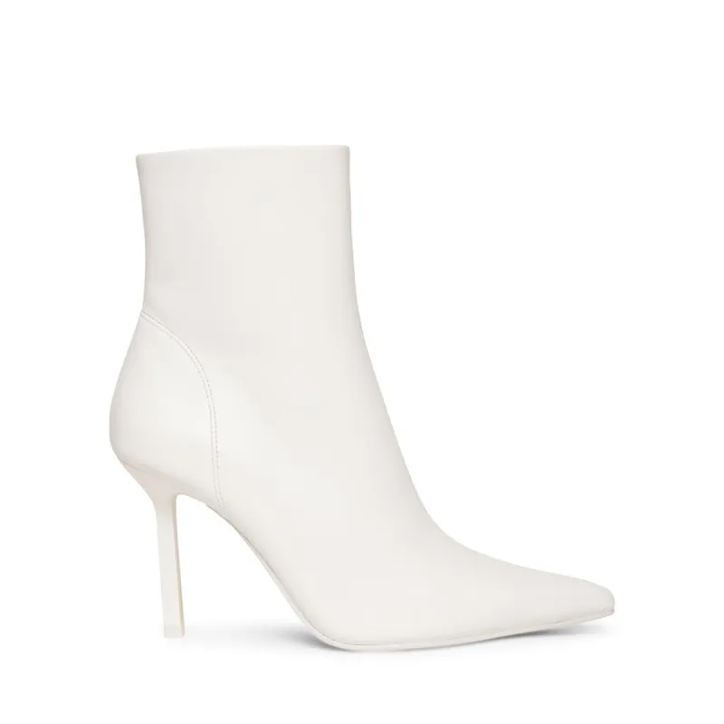 IYANNA WHITE LEATHER - SM REBOOTED sold by Steve Madden