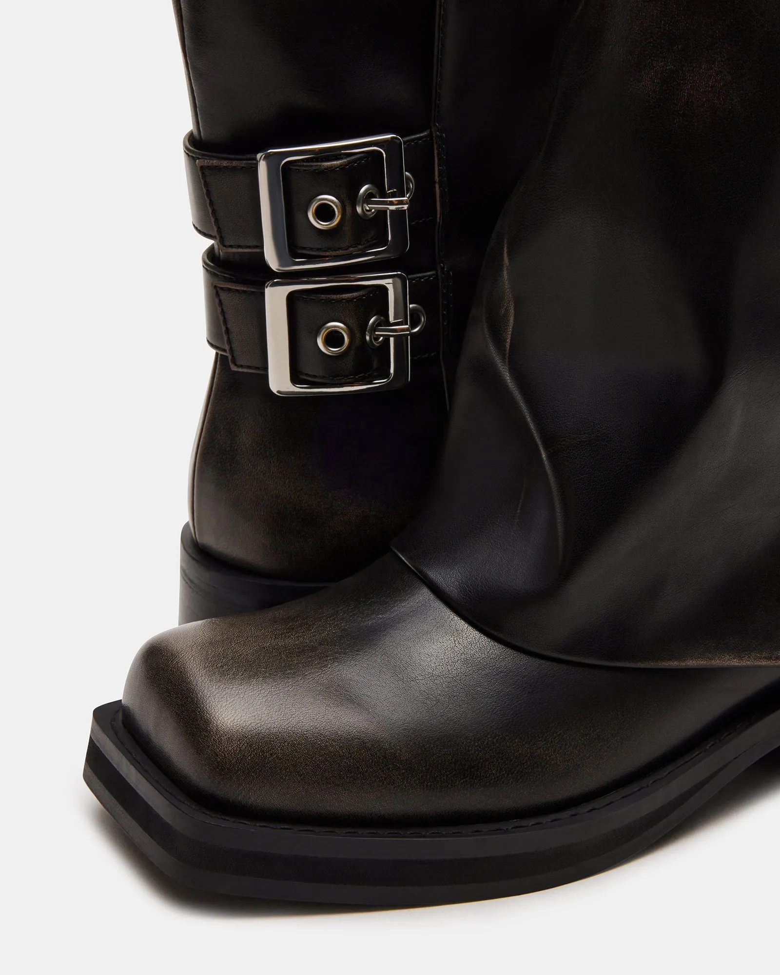 DAGGER BLACK DISTRESSED sold by Steve Madden product image thumbnail 3