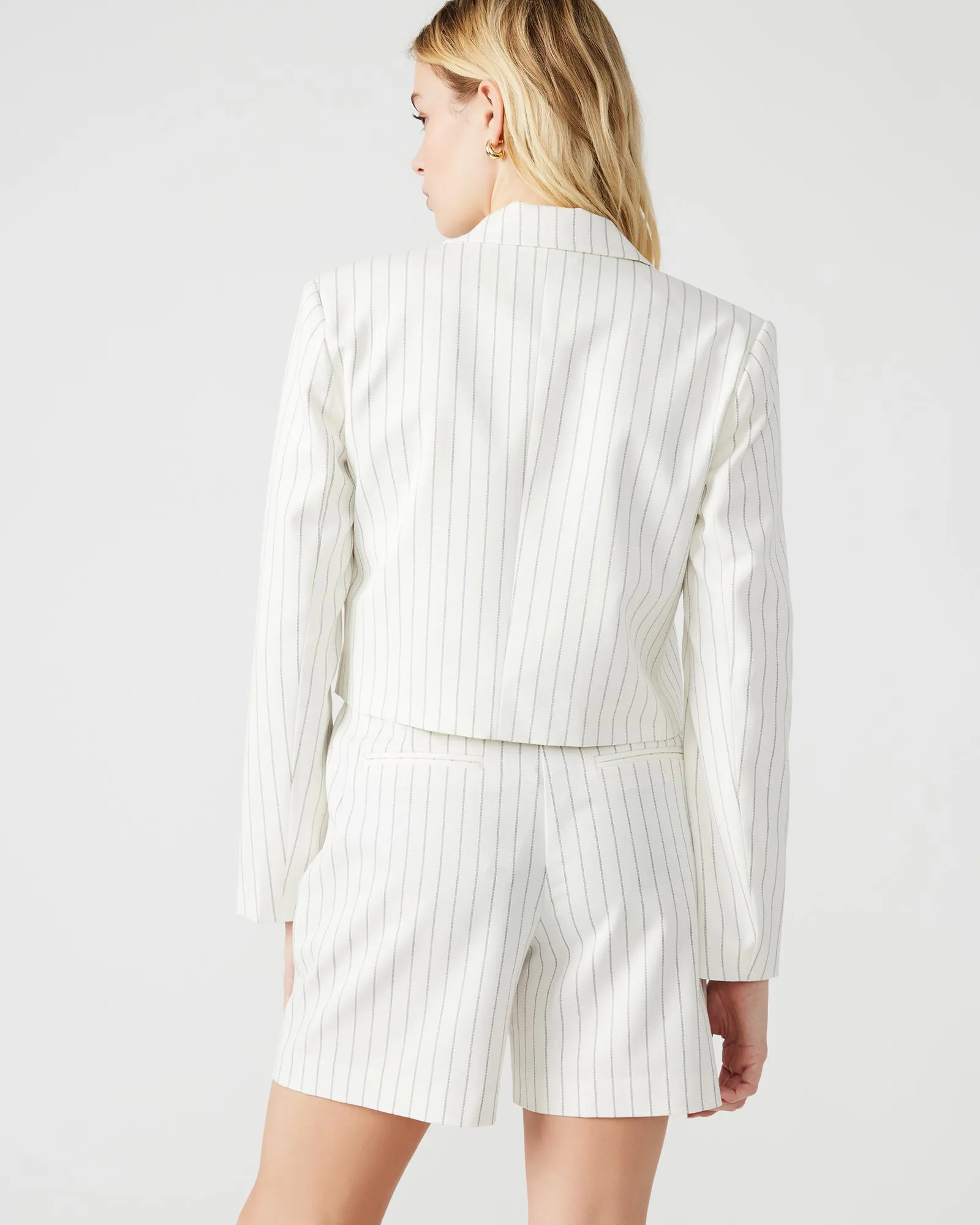 RUPI CROPPED BLAZER WHITE/BLACK sold by Steve Madden product image thumbnail 4