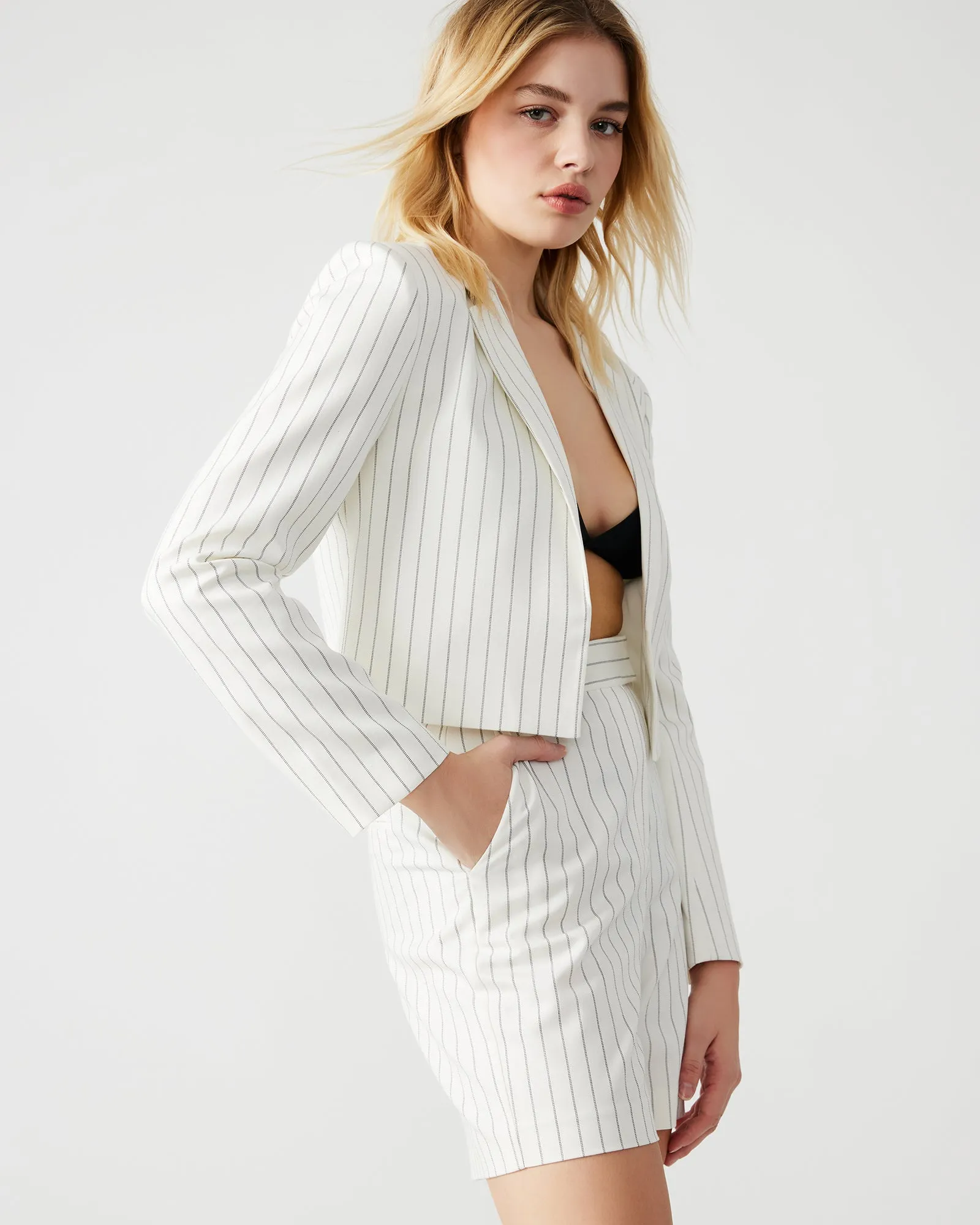 RUPI CROPPED BLAZER WHITE/BLACK sold by Steve Madden product image thumbnail 3