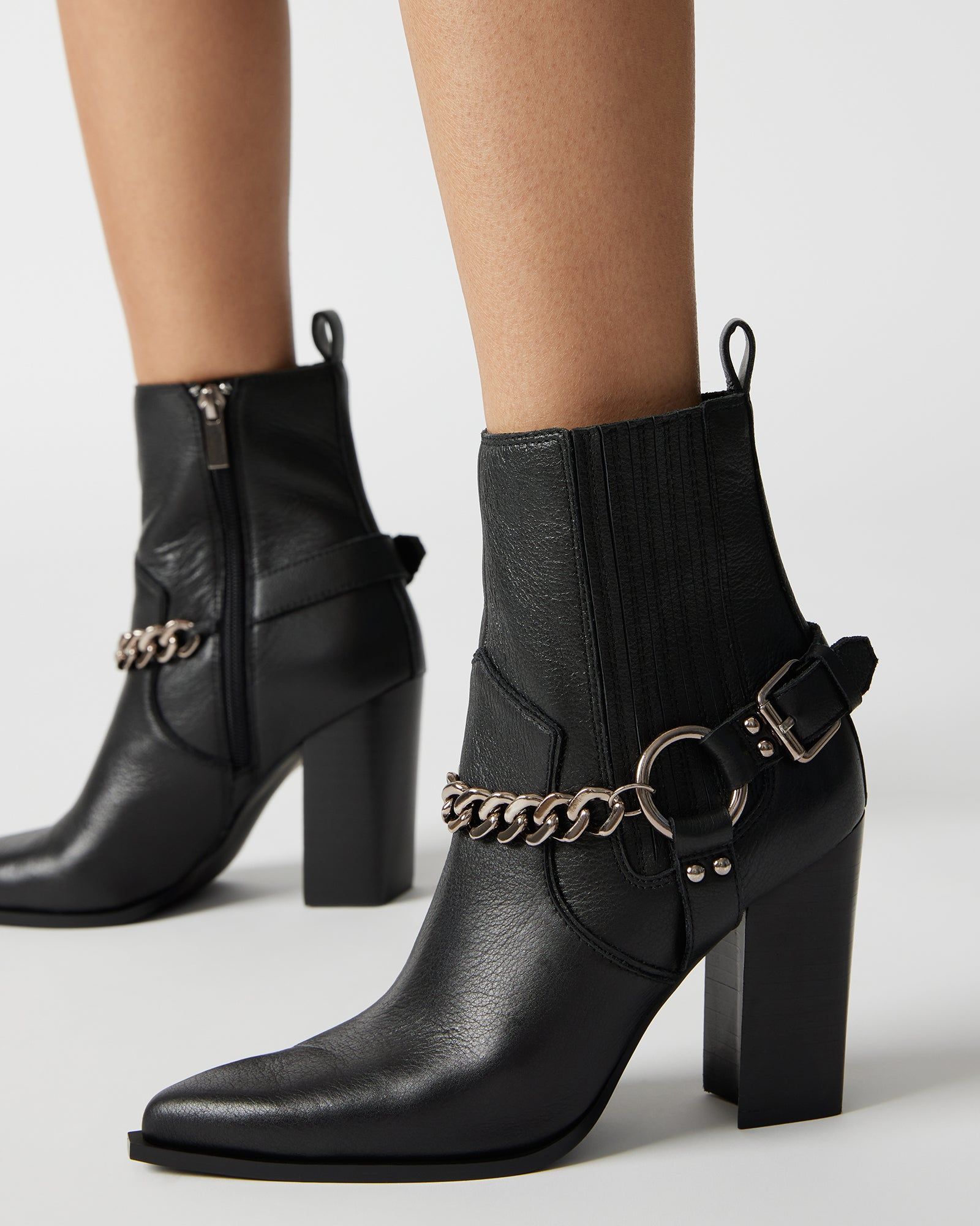 LORAN BLACK LEATHER sold by Steve Madden product image thumbnail 2