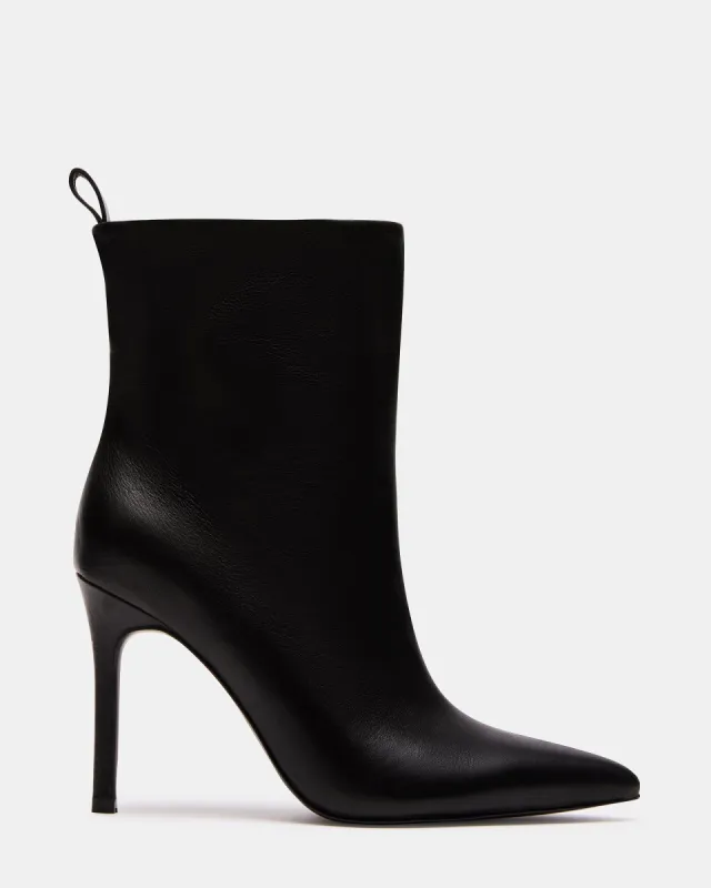 KINCADE BLACK LEATHER sold by Steve Madden