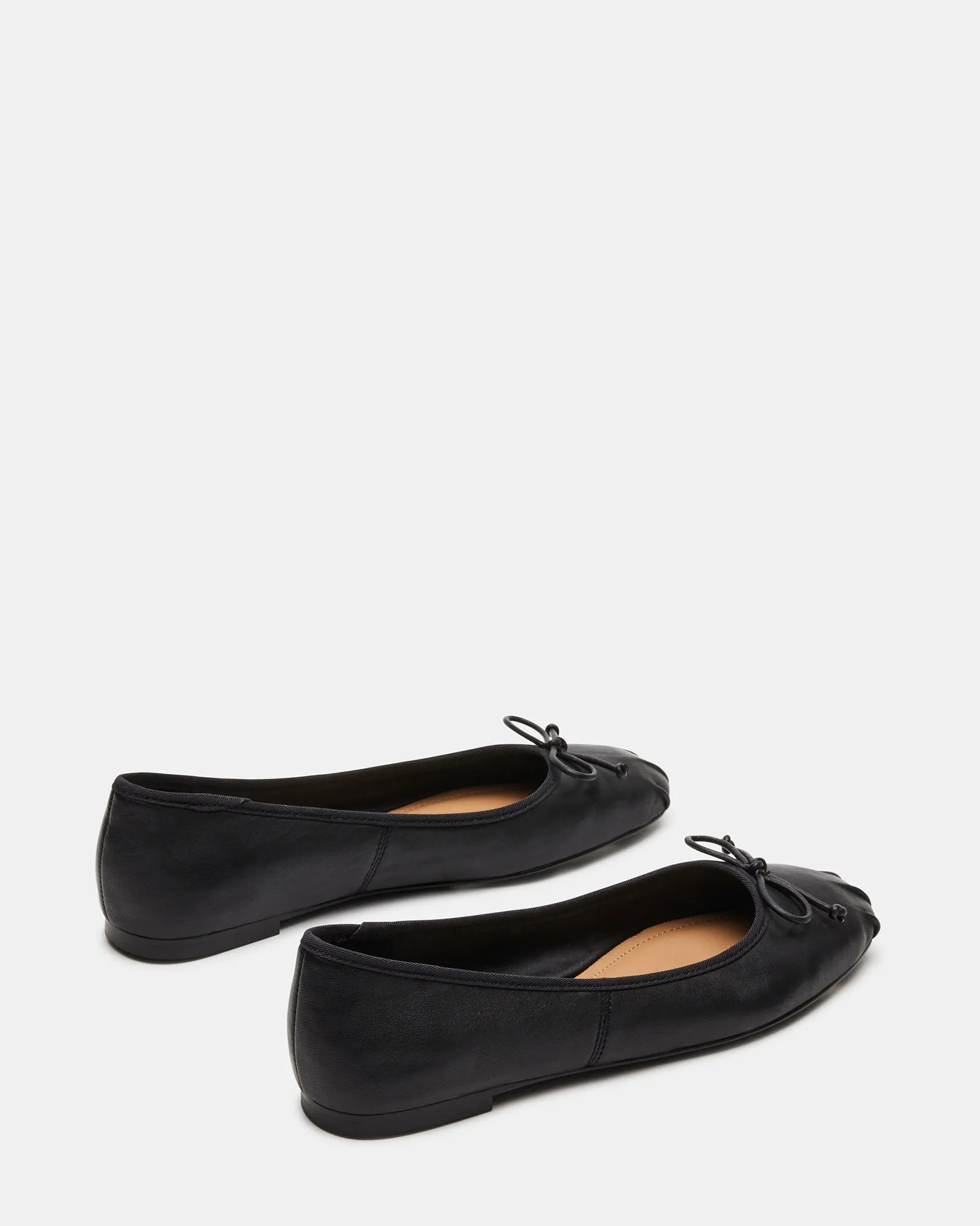 ANNALISE BLACK LEATHER sold by Steve Madden product image thumbnail 5