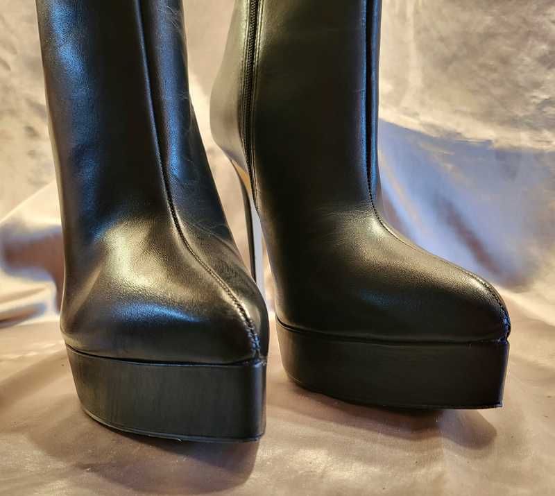 VELINA BLACK LEATHER - SM REBOOTED sold by Steve Madden product image thumbnail 5