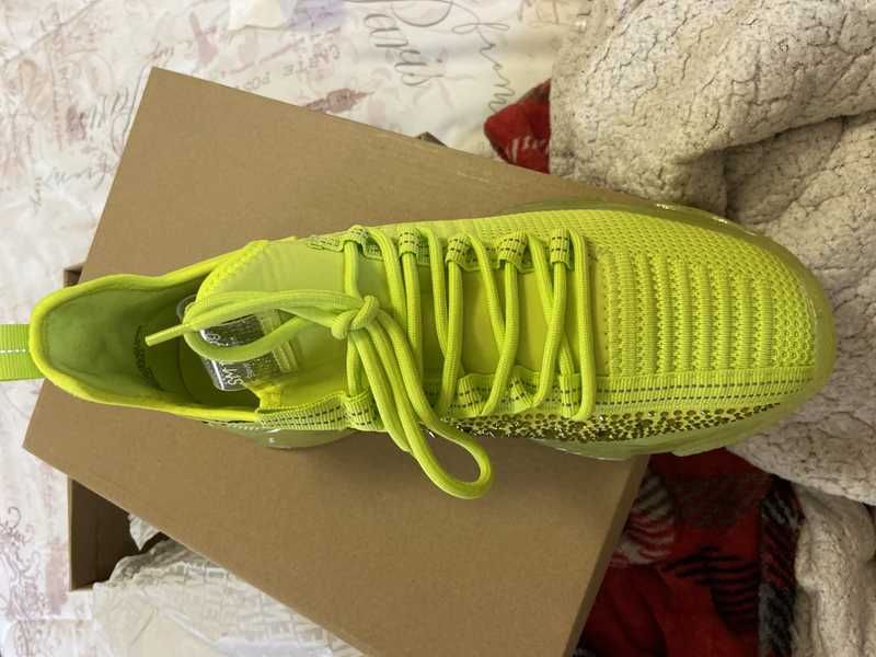 MAXIMA LIME - SM REBOOTED sold by Steve Madden product image thumbnail 4