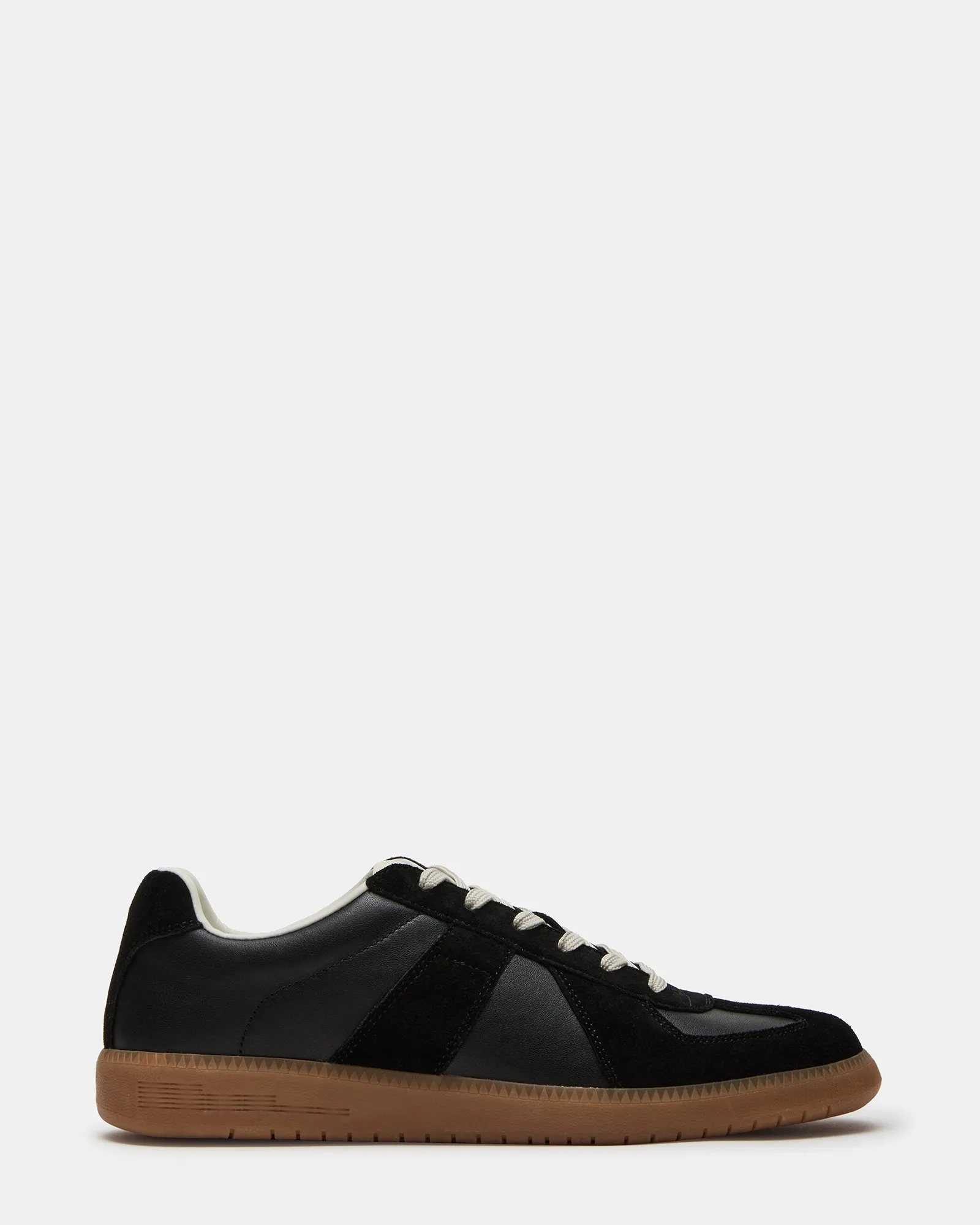 【Steve Madden】関税なし♪ Denveerr フラットミュール セール】レザーフラットミュール/STEVE MADDEN BELINDA-UA