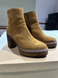 SHANIYA BROWN SUEDE - SM REBOOTED sold by Steve Madden
