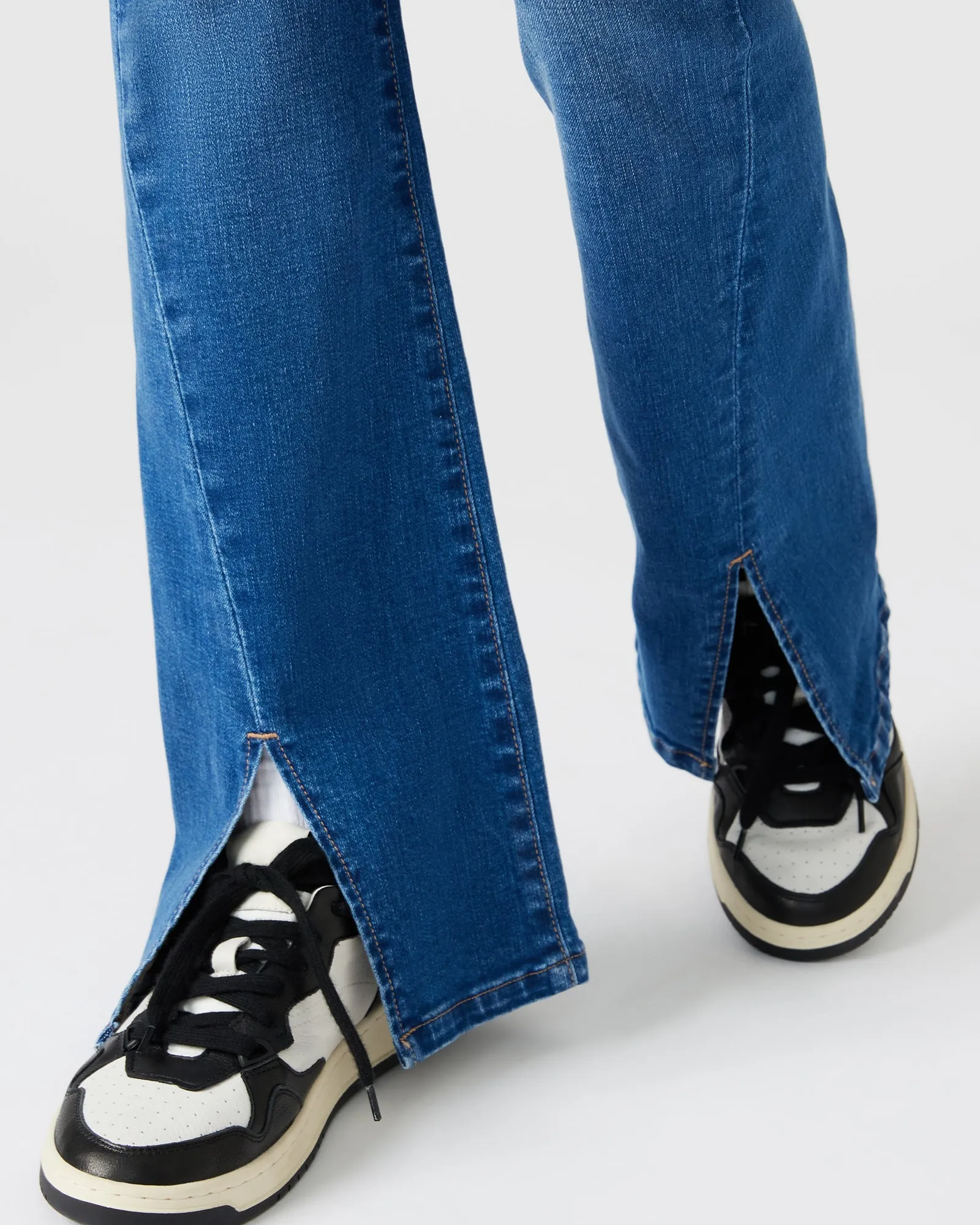 ELIA JEAN sold by Steve Madden product image thumbnail 5